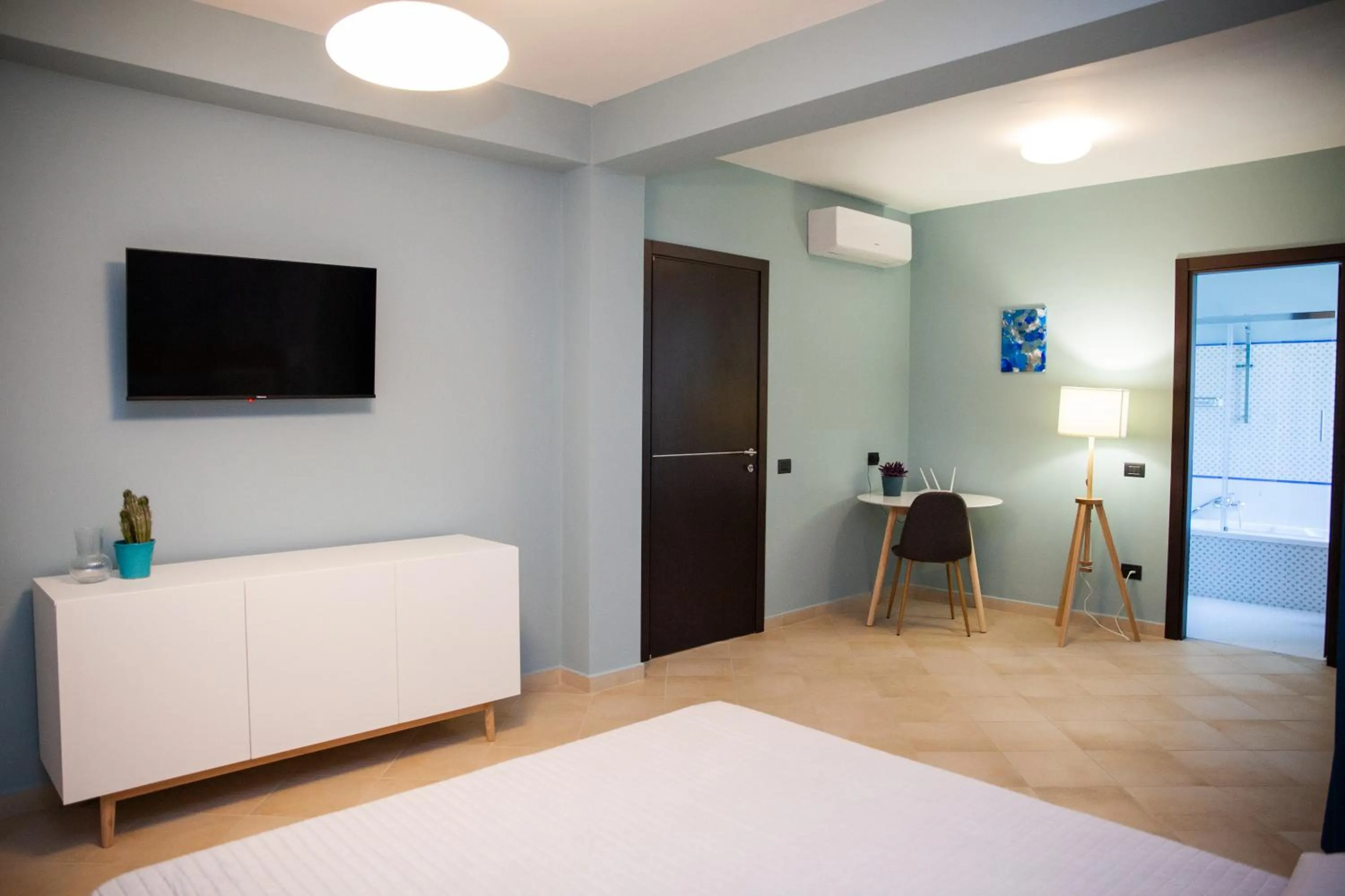 TV and multimedia, Bed in Le Colonne