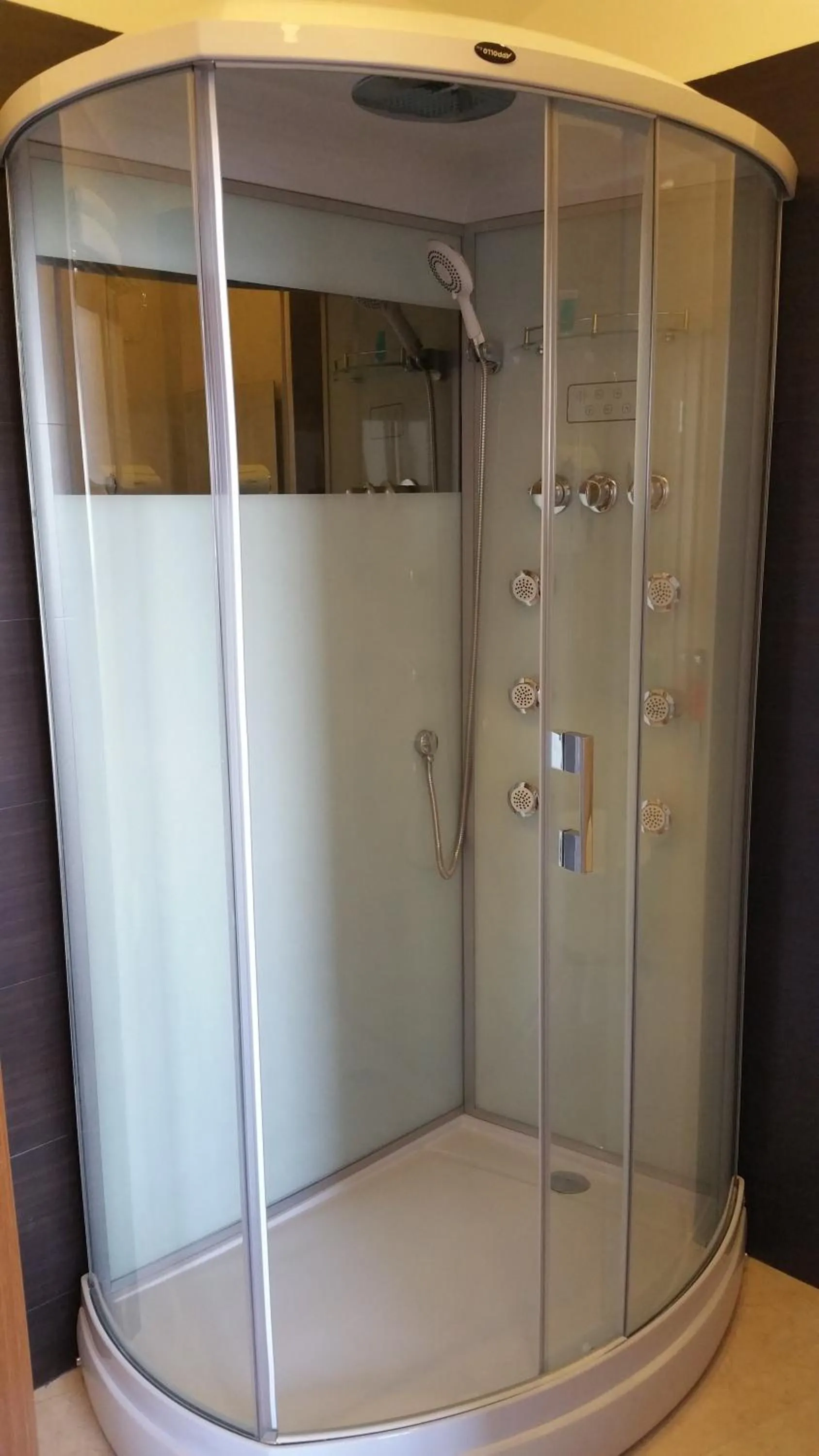 Shower in Baku Sea View Hotel
