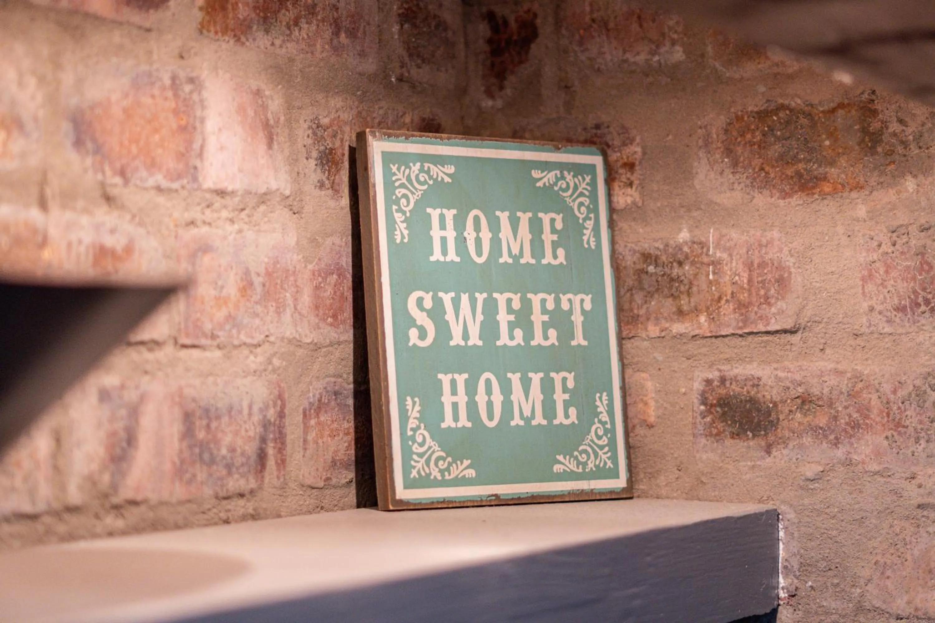 Text overlay in Earthbound Guest House