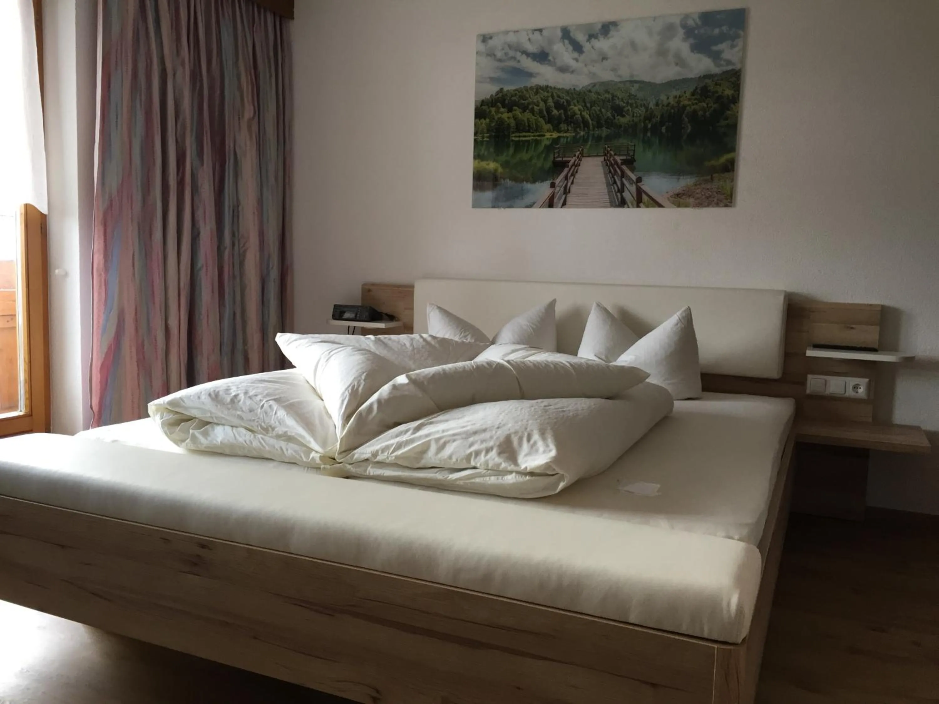 Bedroom, Bed in Landhaus Engadin