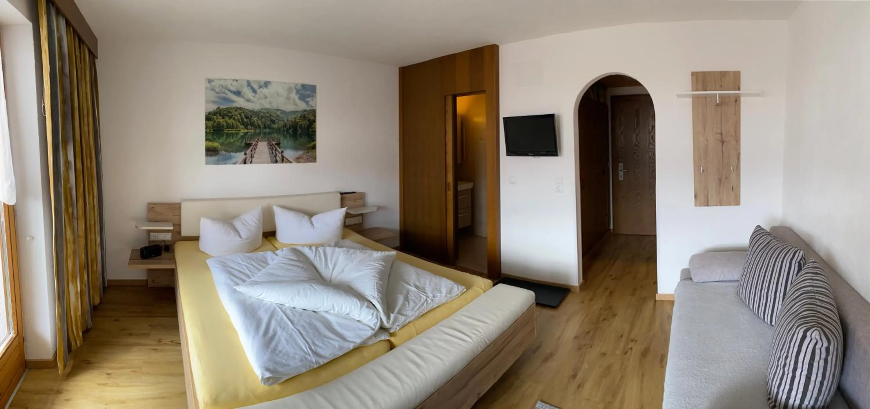 Bed in Landhaus Engadin
