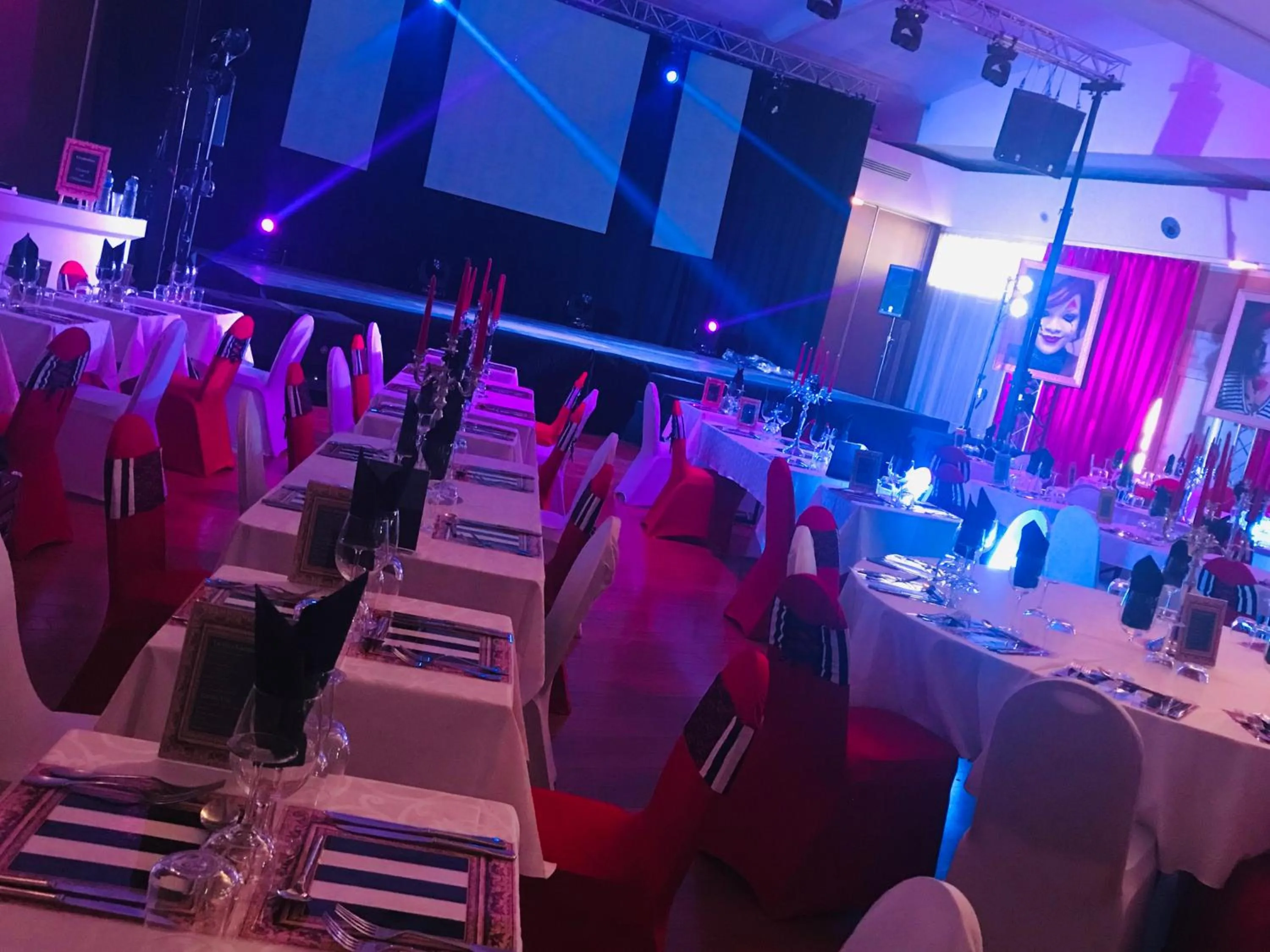 Banquet/Function facilities in Grand Hôtel de Nîmes 4 étoiles