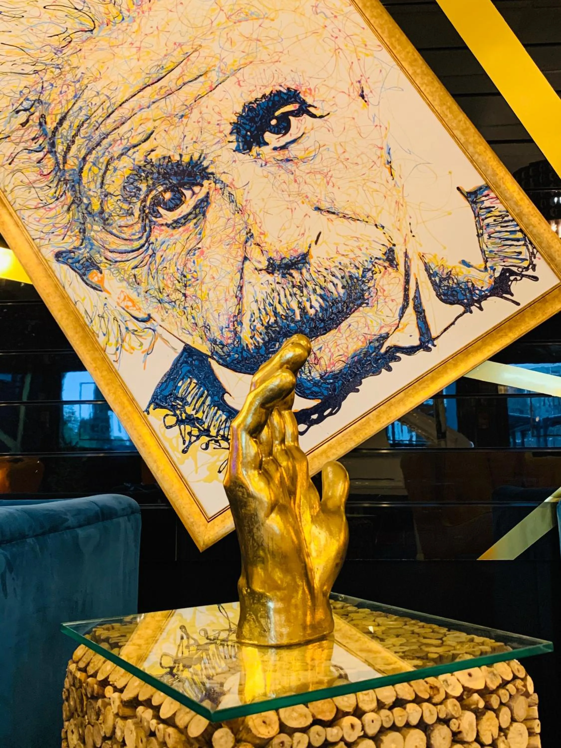 Lounge or bar in Grand Hôtel de Nîmes 4 étoiles