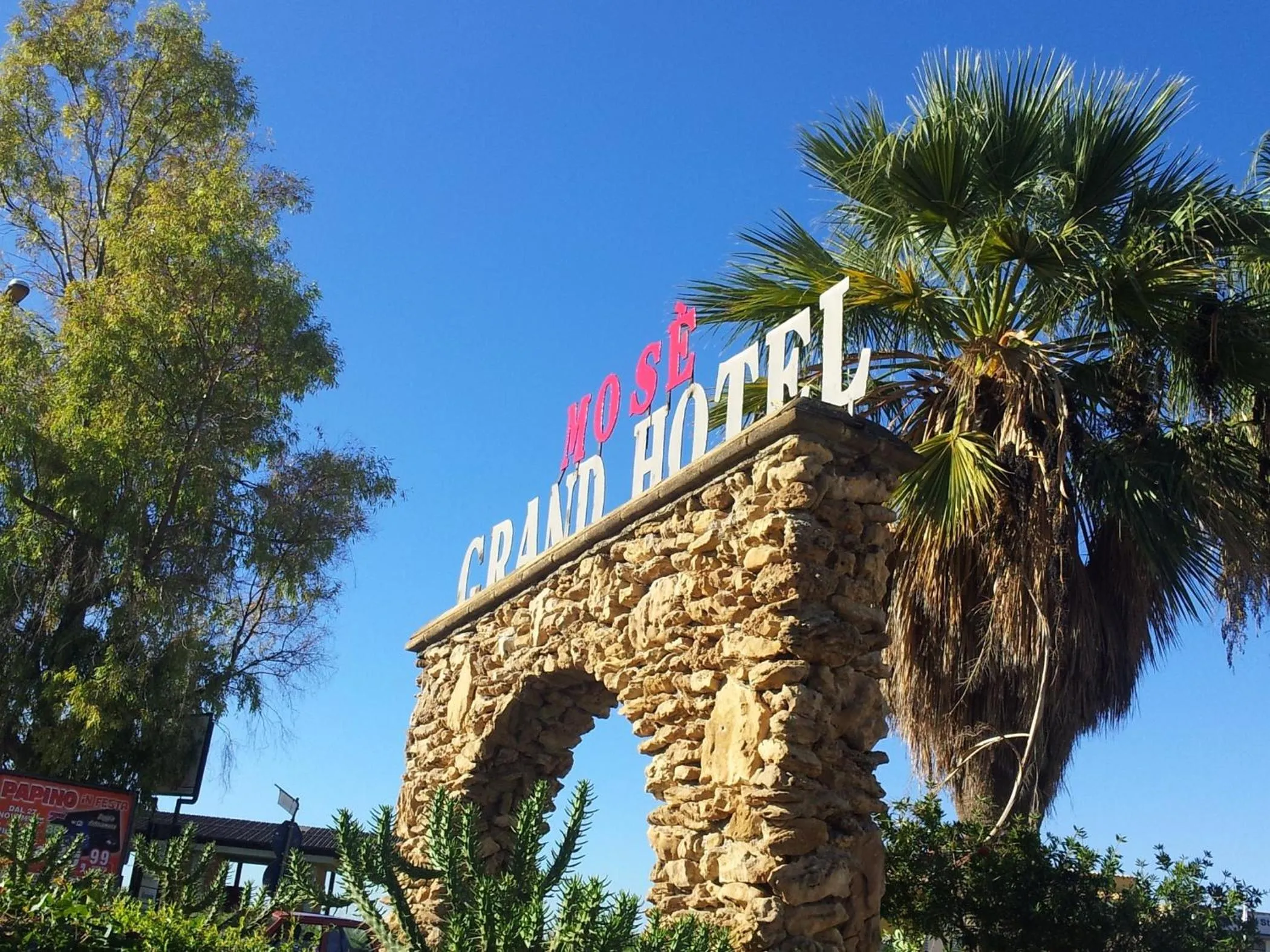 Day in Grand Hotel Mosè