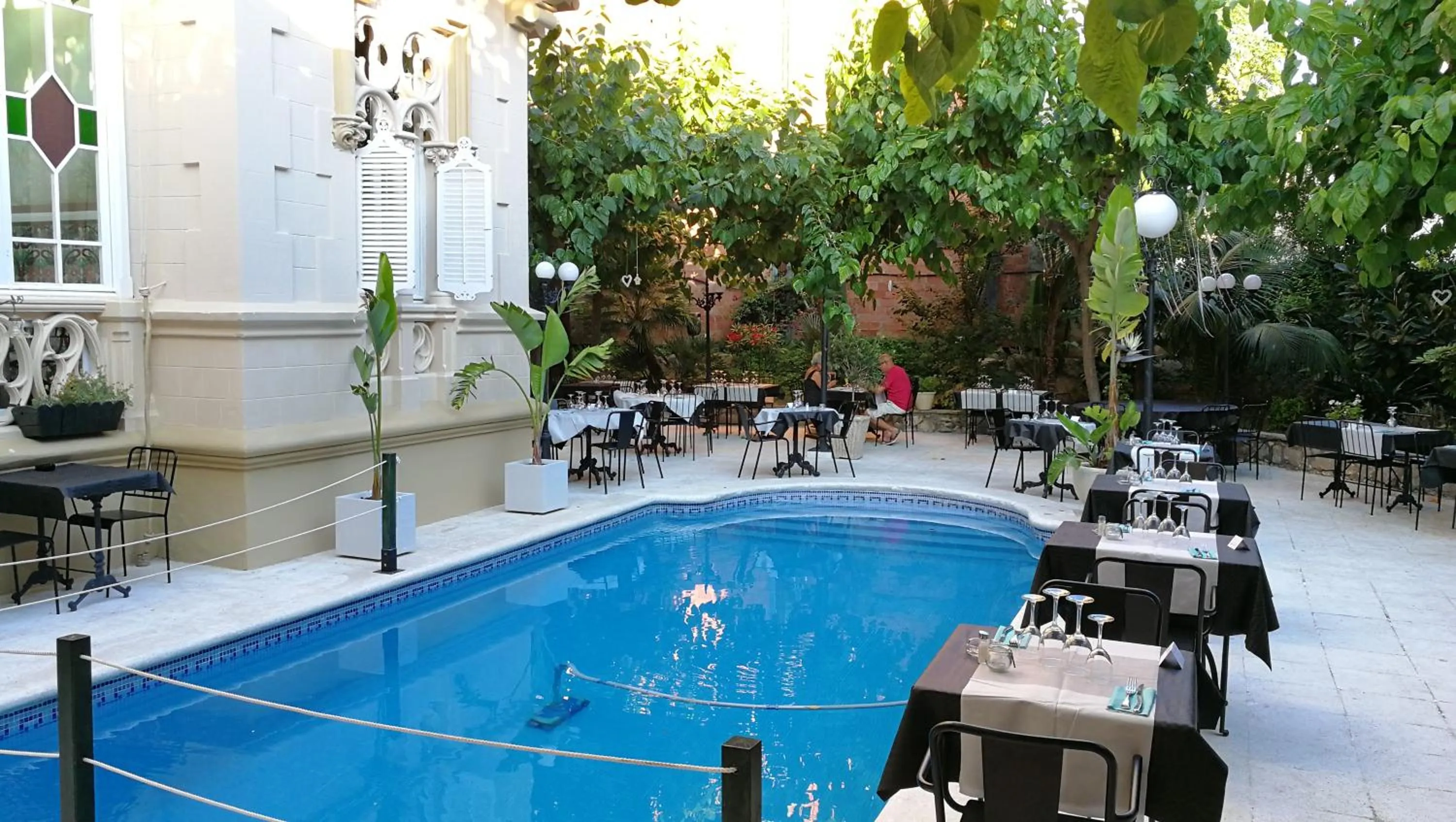 Restaurant/places to eat in Hotel El Xalet