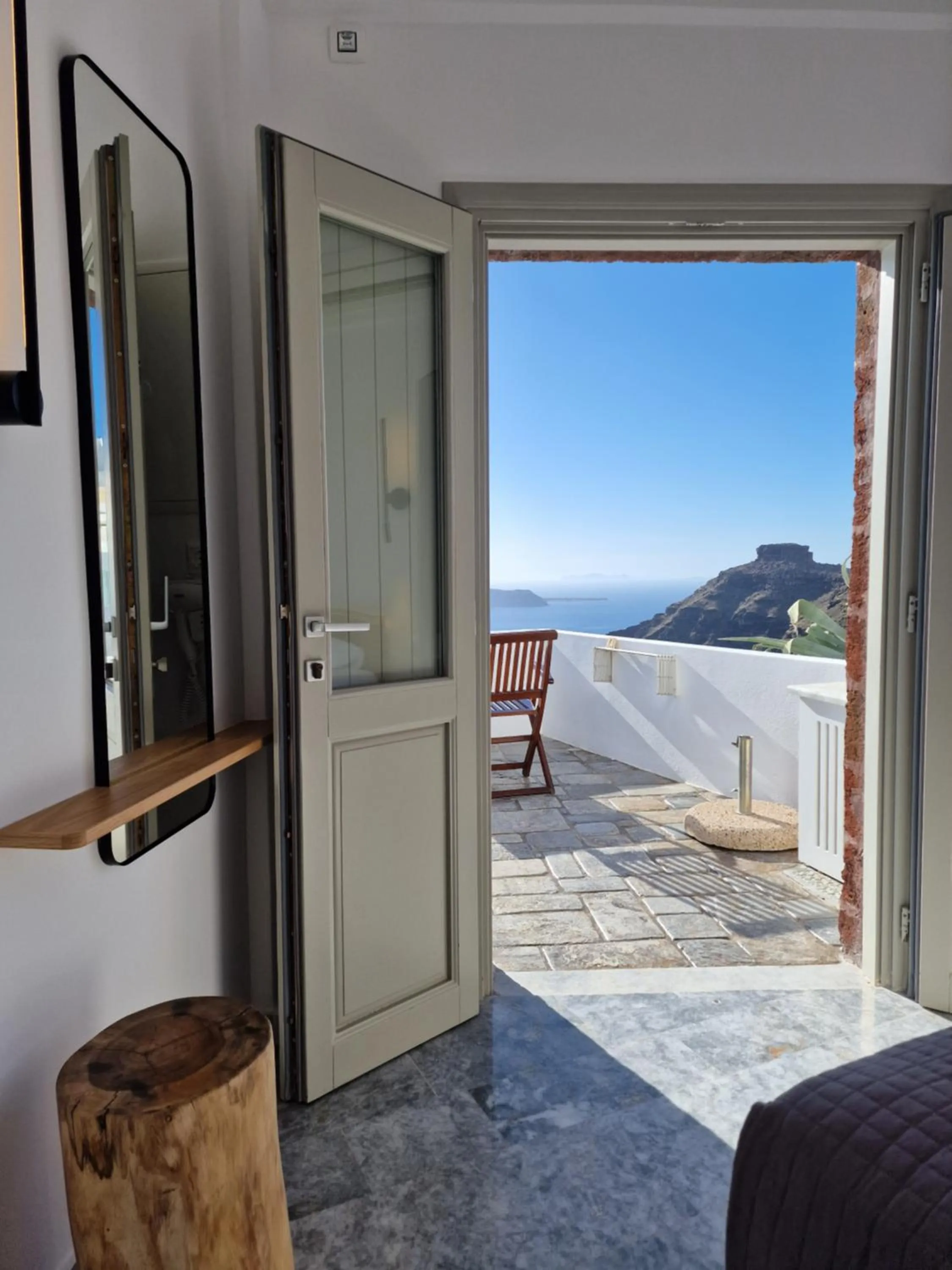 Location in Smaro Studios