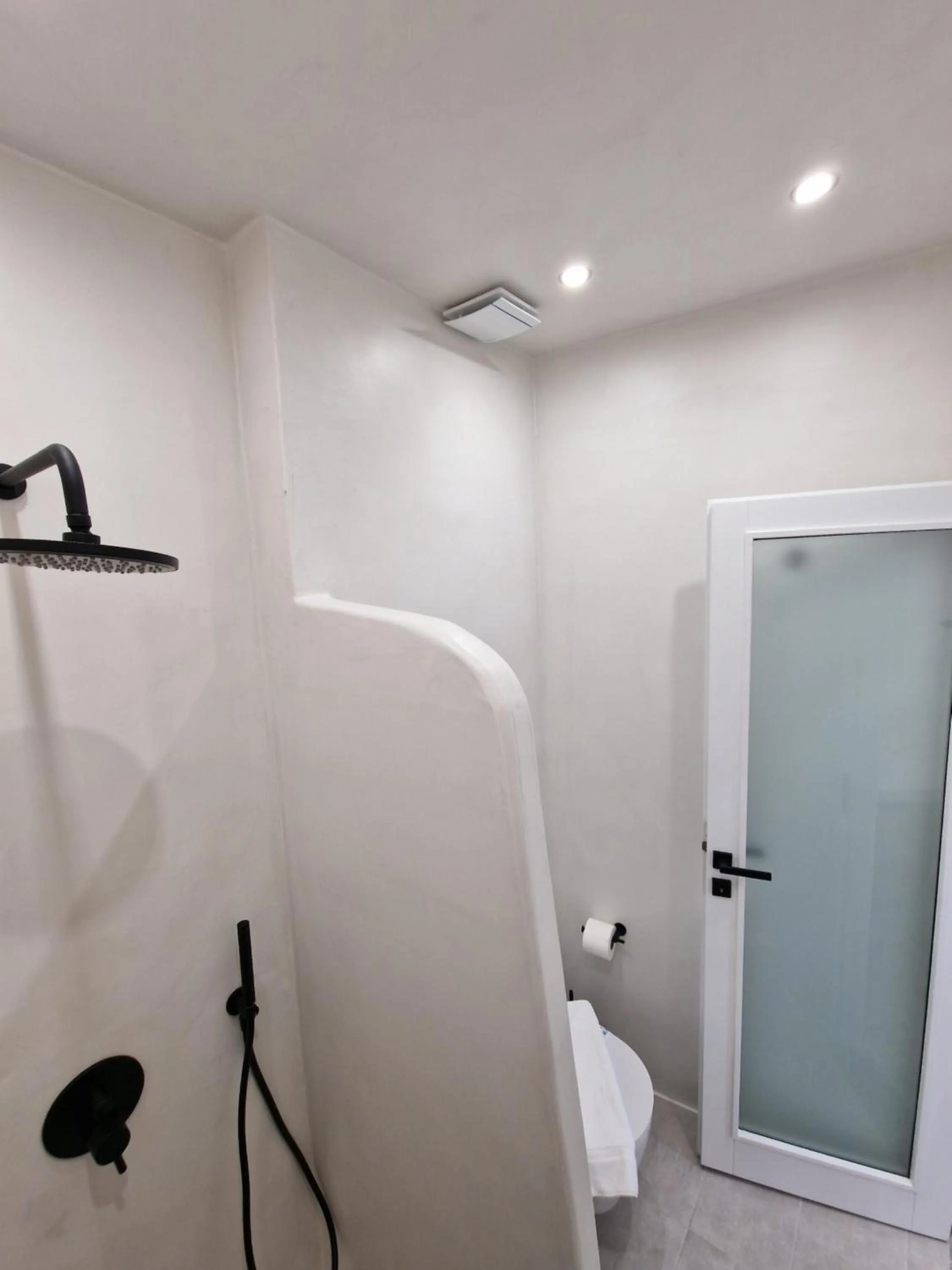 Bathroom in Smaro Studios