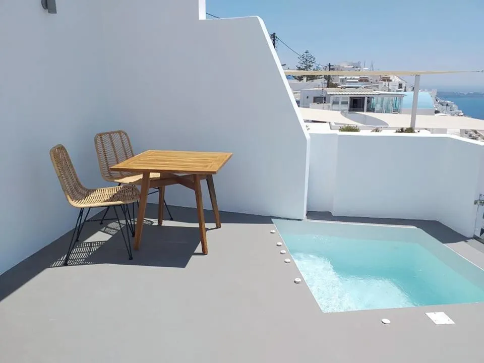 Patio in Smaro Studios