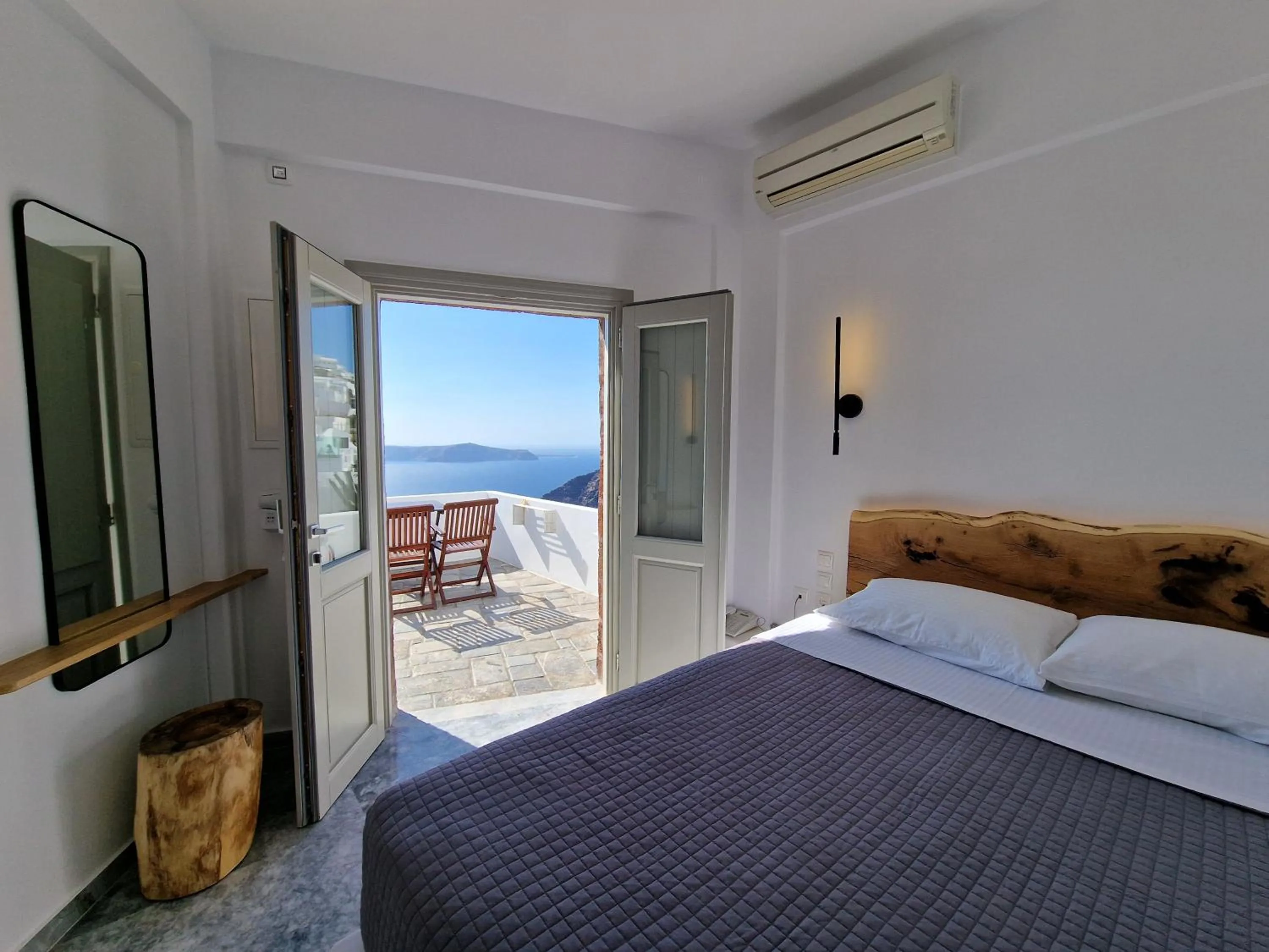 Bed in Smaro Studios