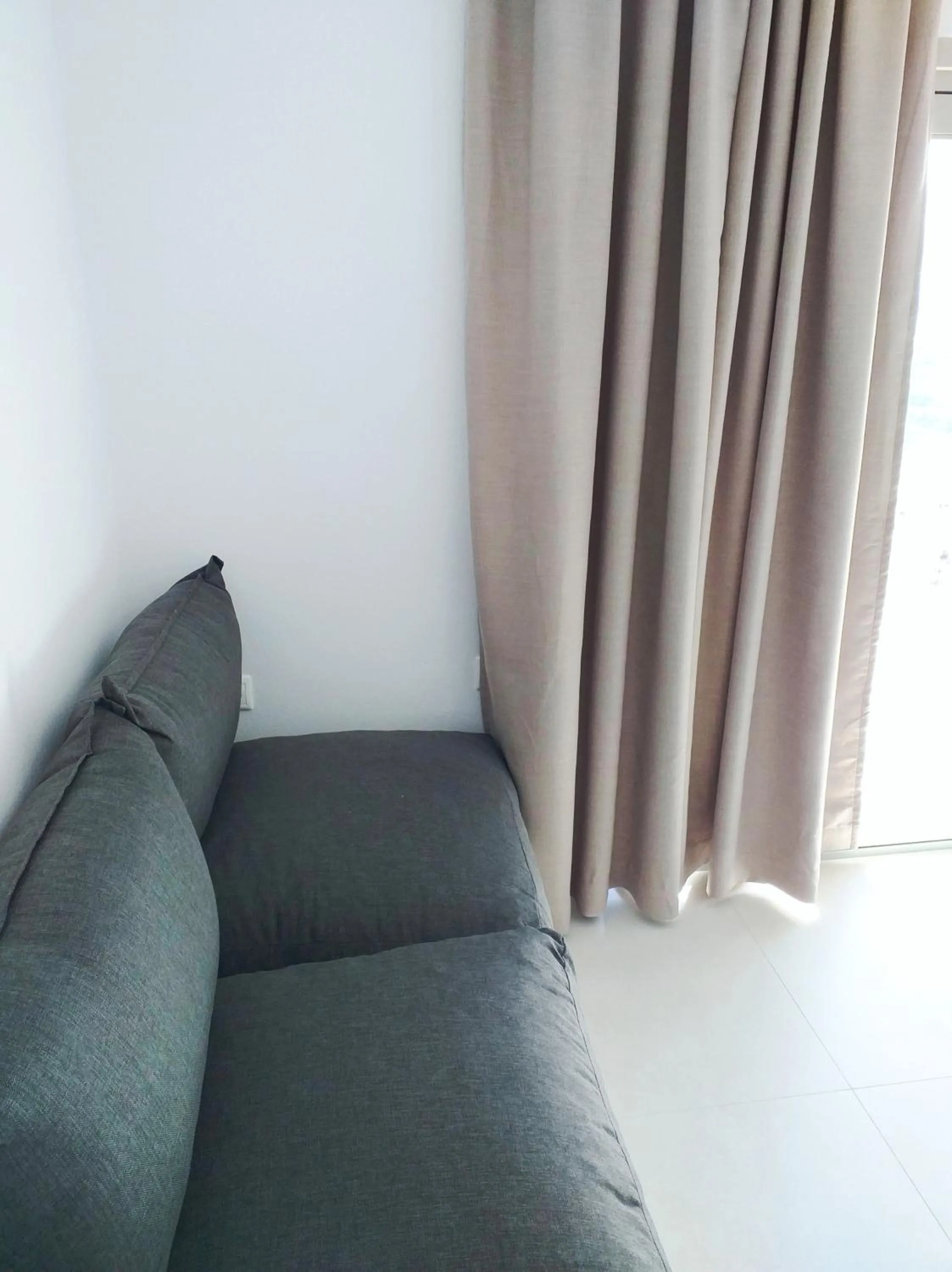 Seating area in Smaro Studios