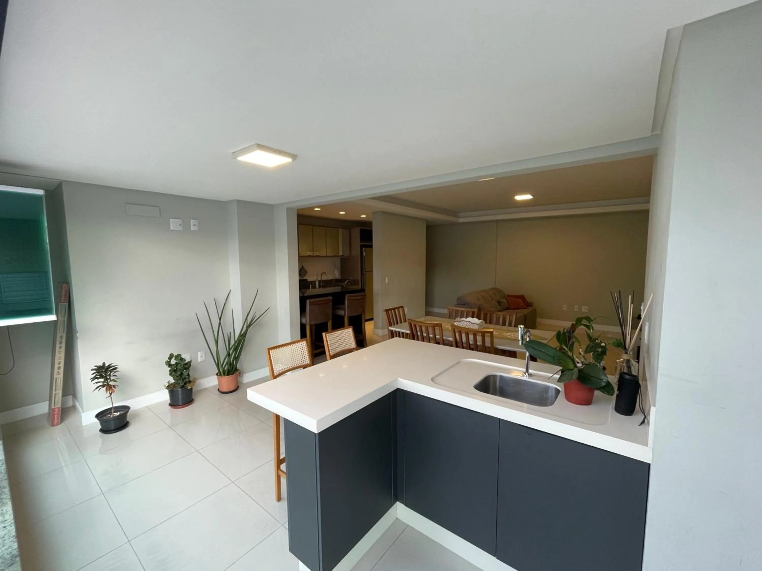 Apartamento Meia Praia