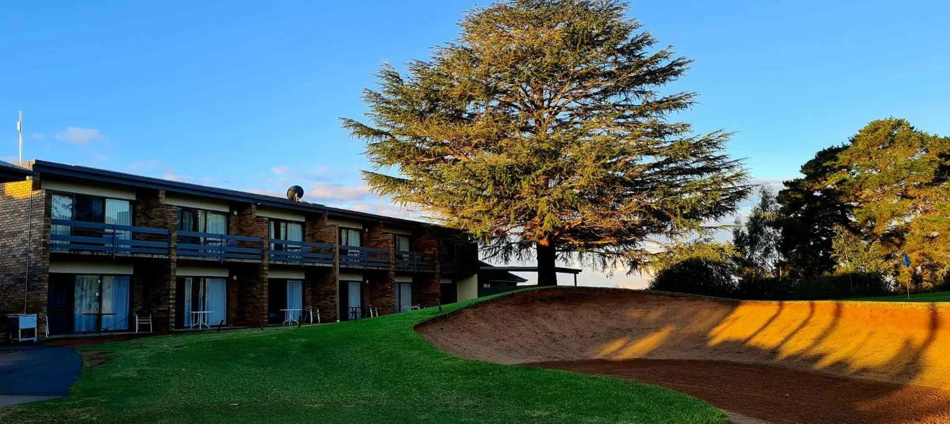 Property building in Shepparton Golf Motel