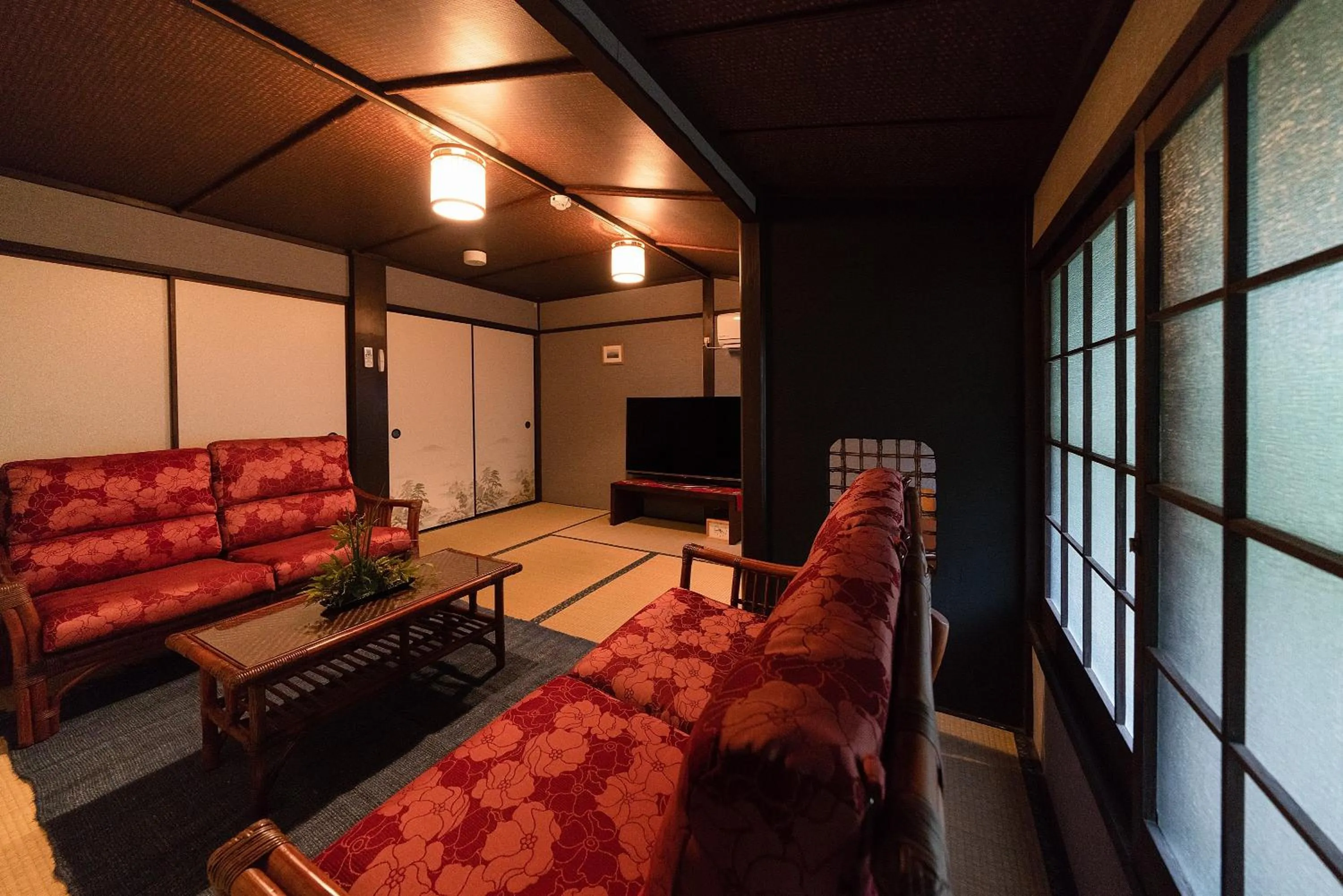 Living room in Yurakuan - Awagami Residence Inn