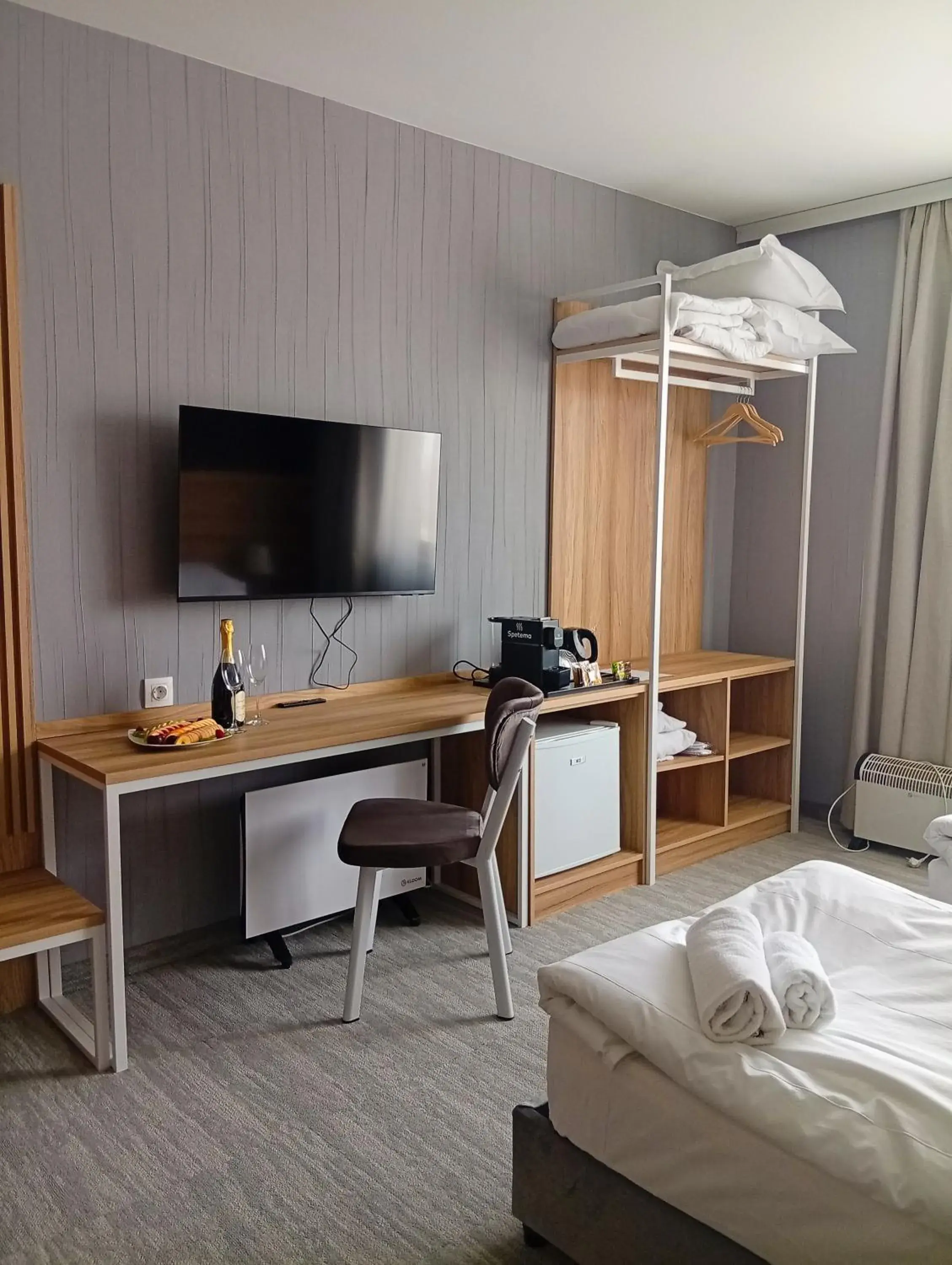 Double Room - single occupancy in Vihren Royal Palace Double Room - single occupancy in Vihren Royal Palace