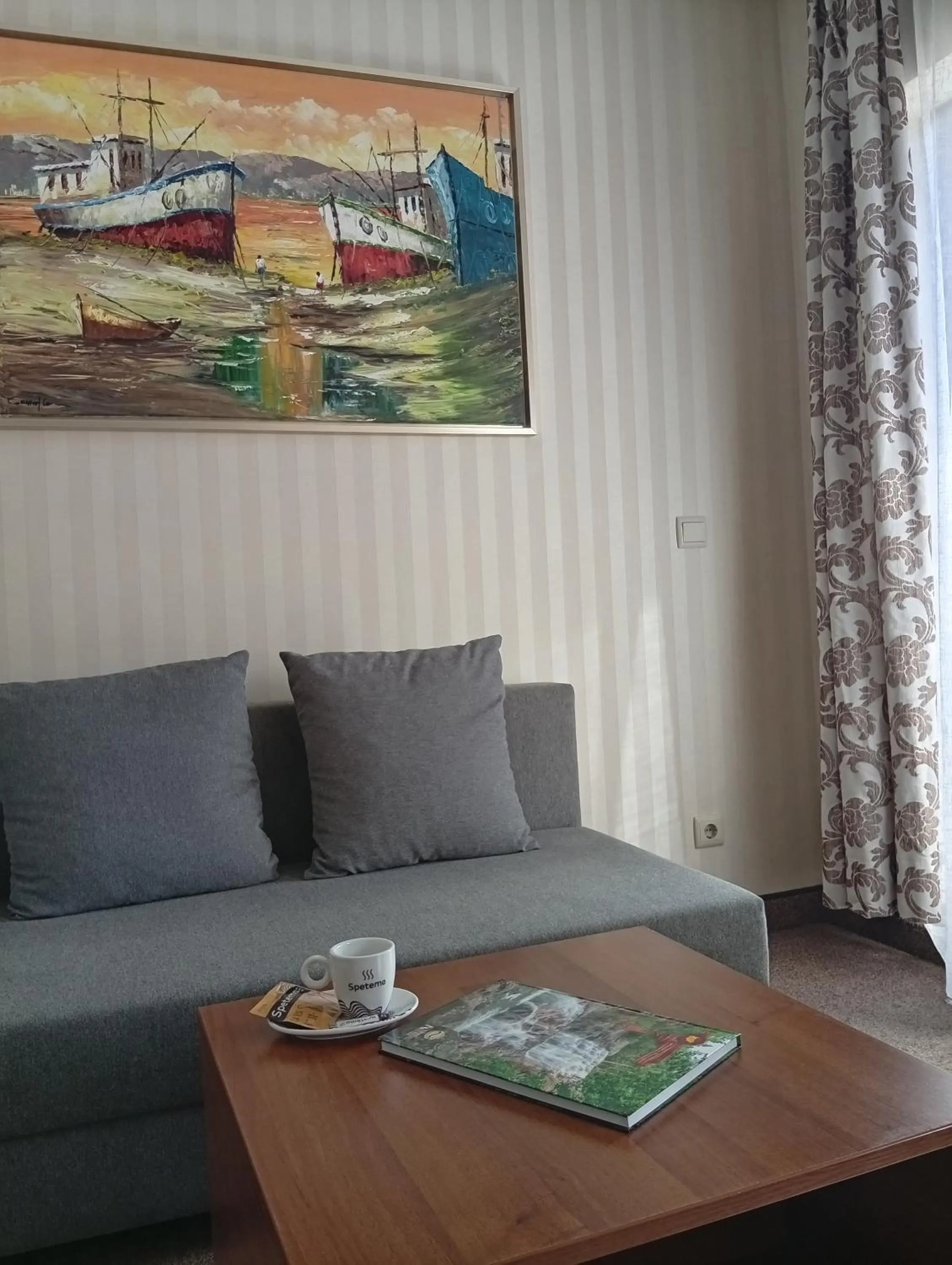 Seating area in Vihren Royal Palace