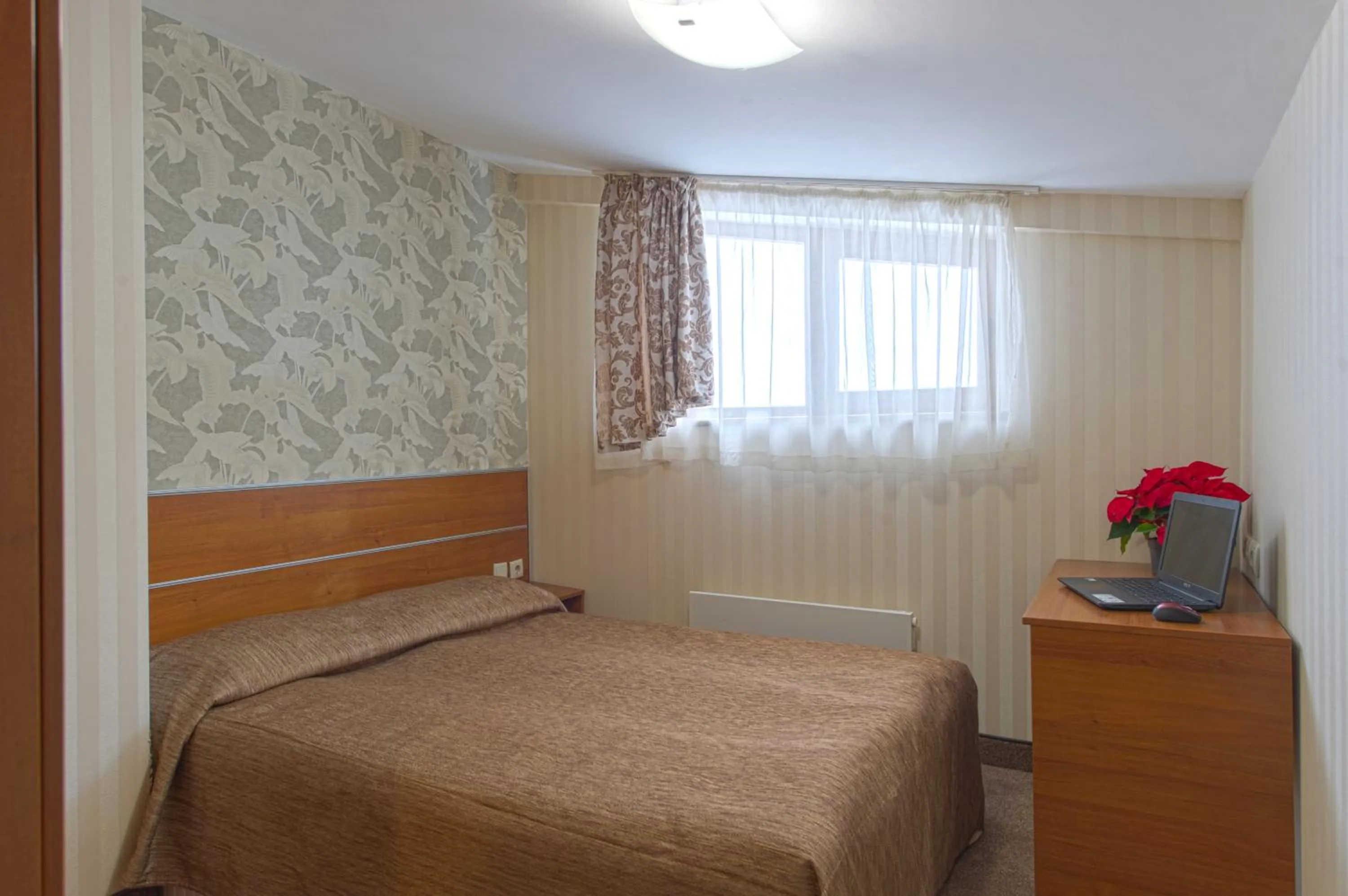 Bedroom, Bed in Vihren Royal Palace