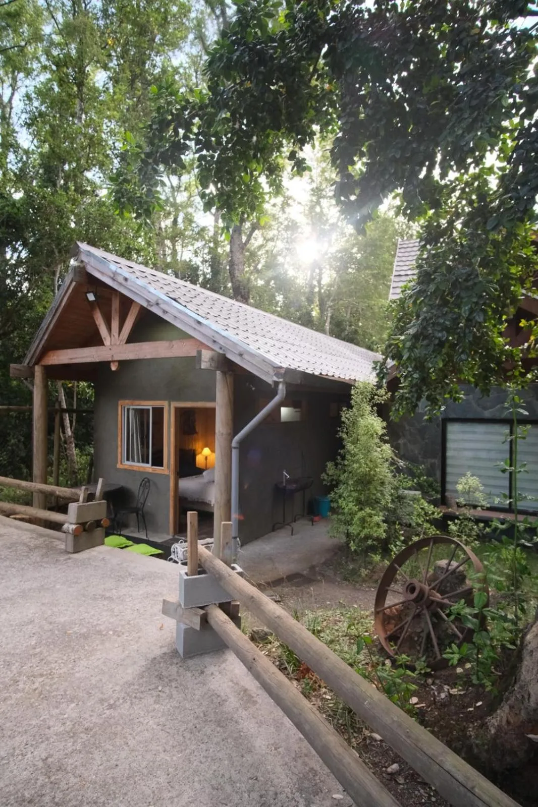 Property building in Casa de Noah Bed & Breakfast