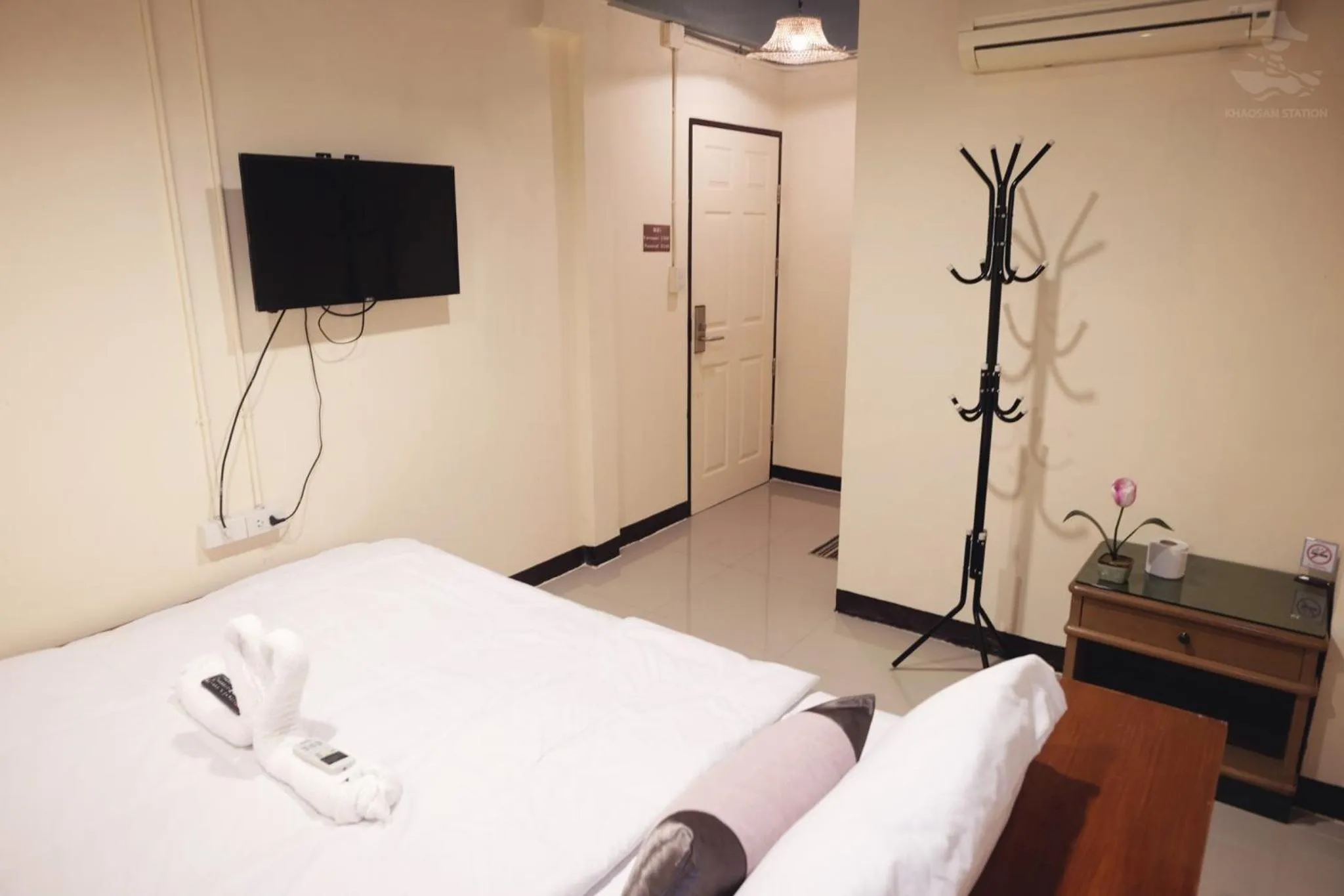 Bedroom, Bed in Khaosan Station