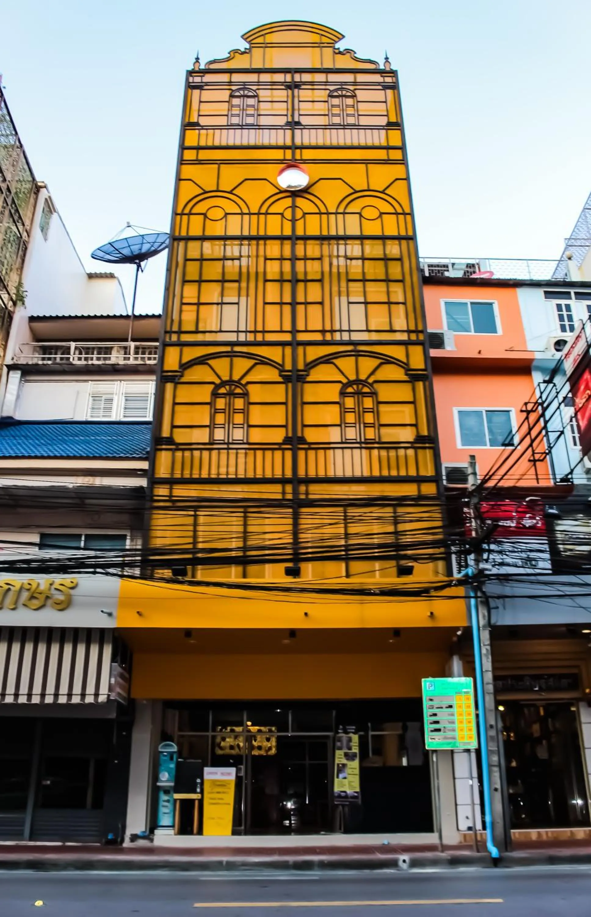 Property building in Khaosan Station