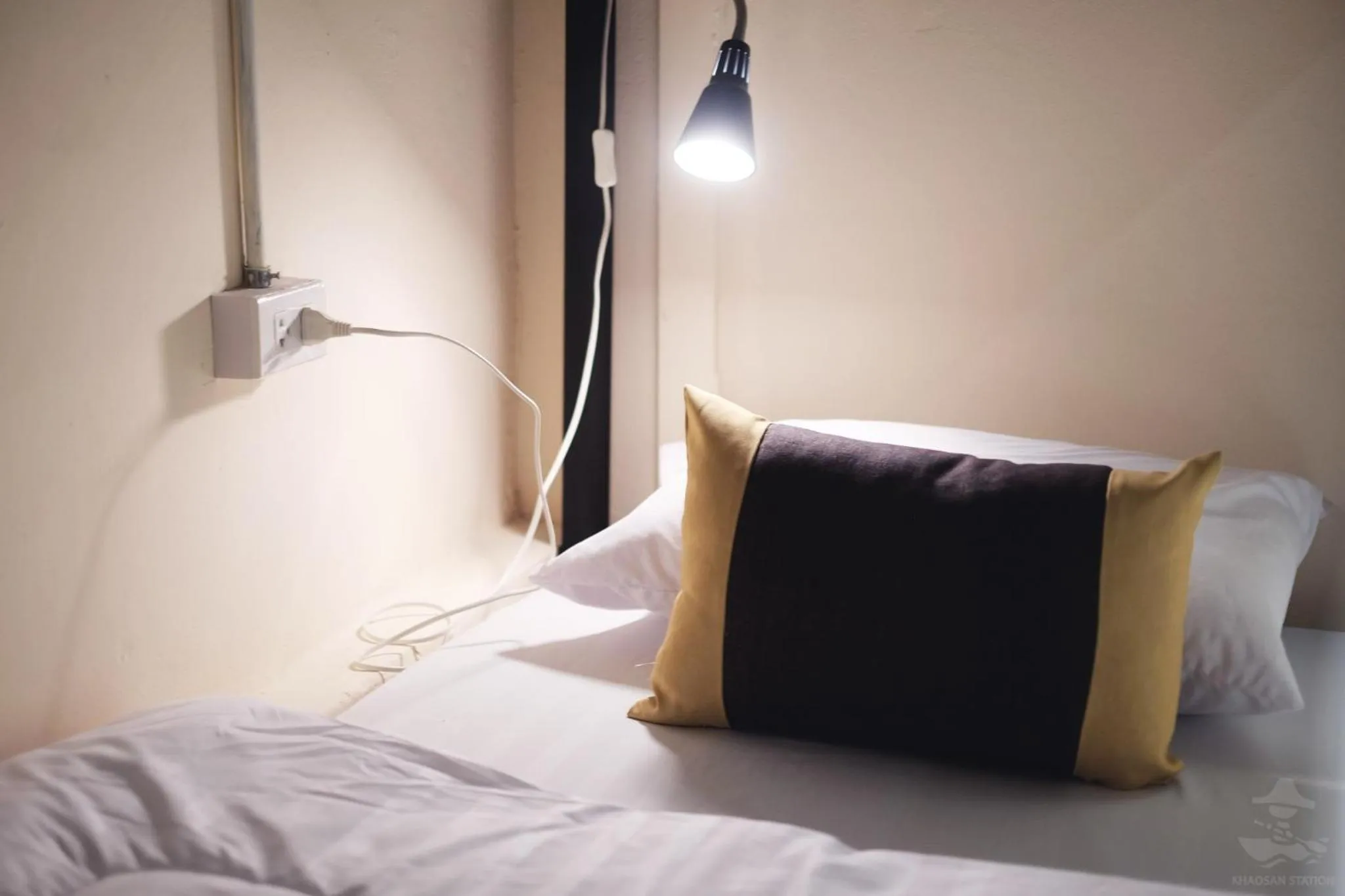 Bed in Khaosan Station