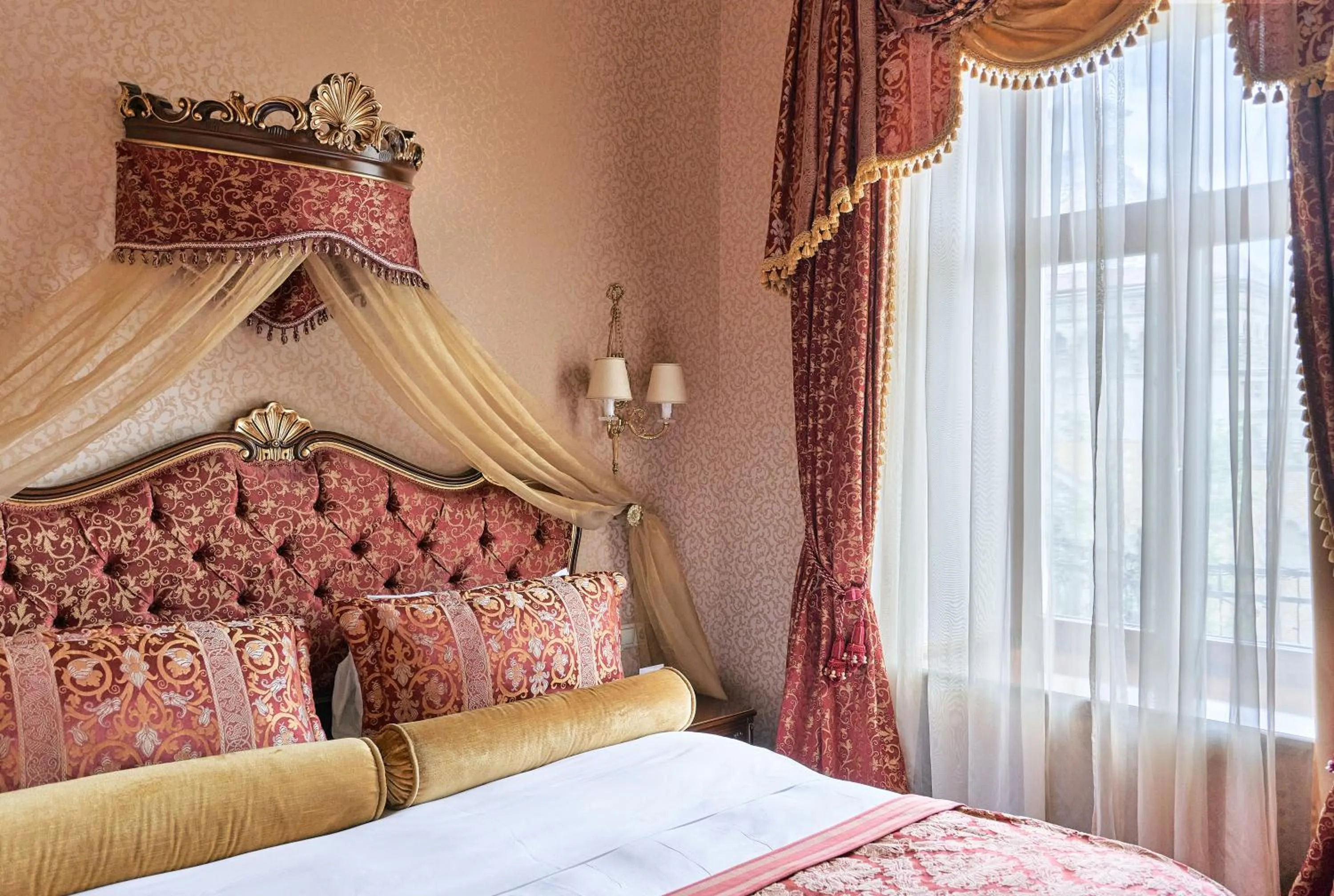 Bed in Hotel Bristol