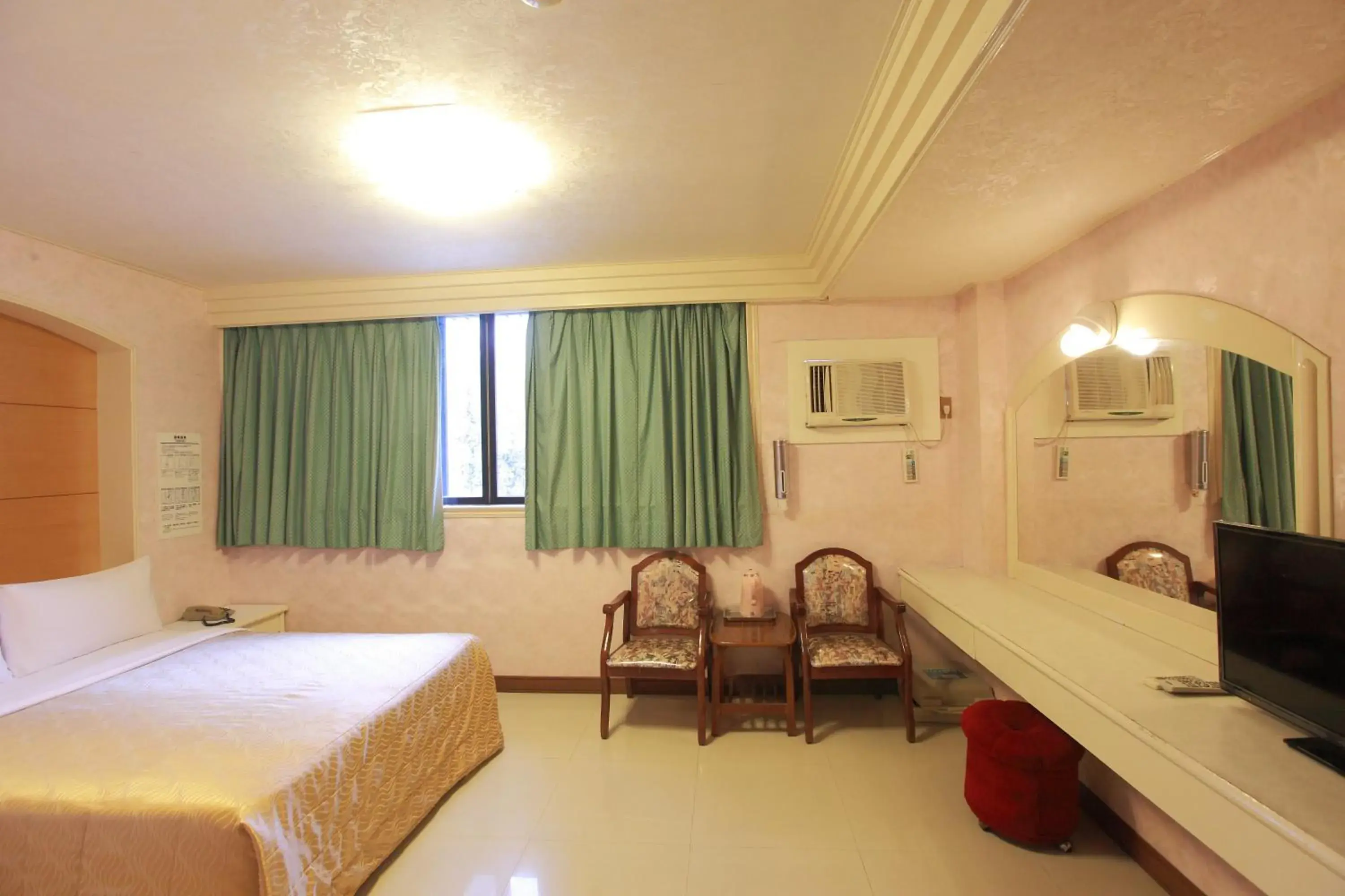 Standard Double Room in Yong Qi Hotel Standard Double Room in Yong Qi Hotel