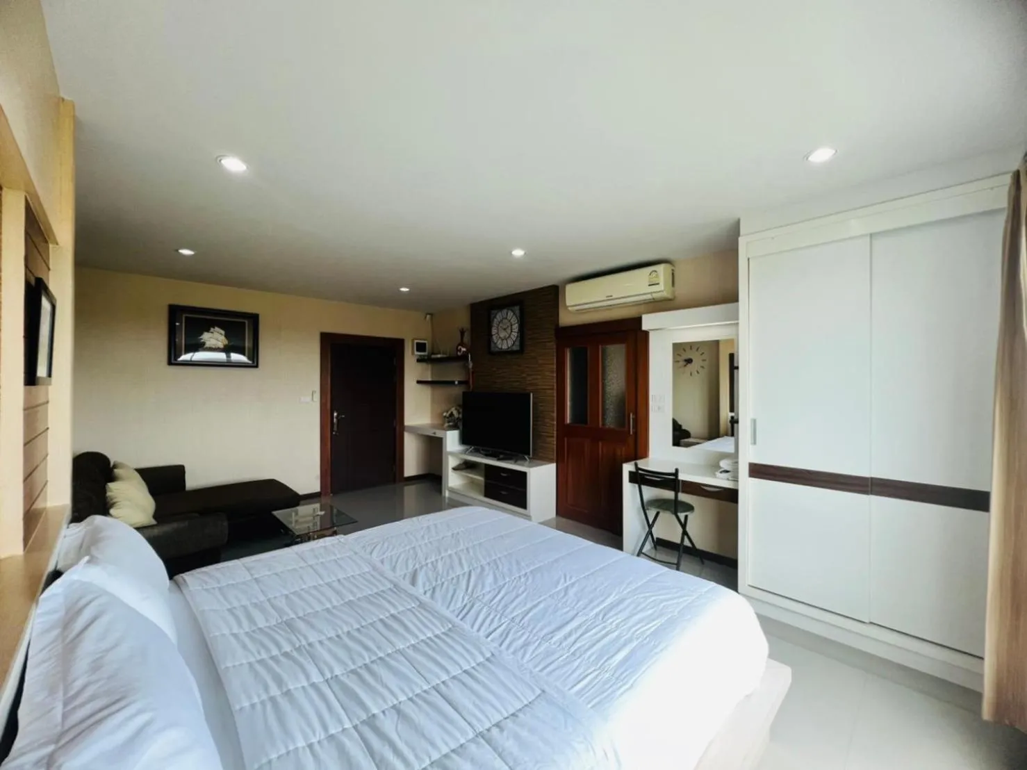 Bed in The Ozone Krabi Condotel