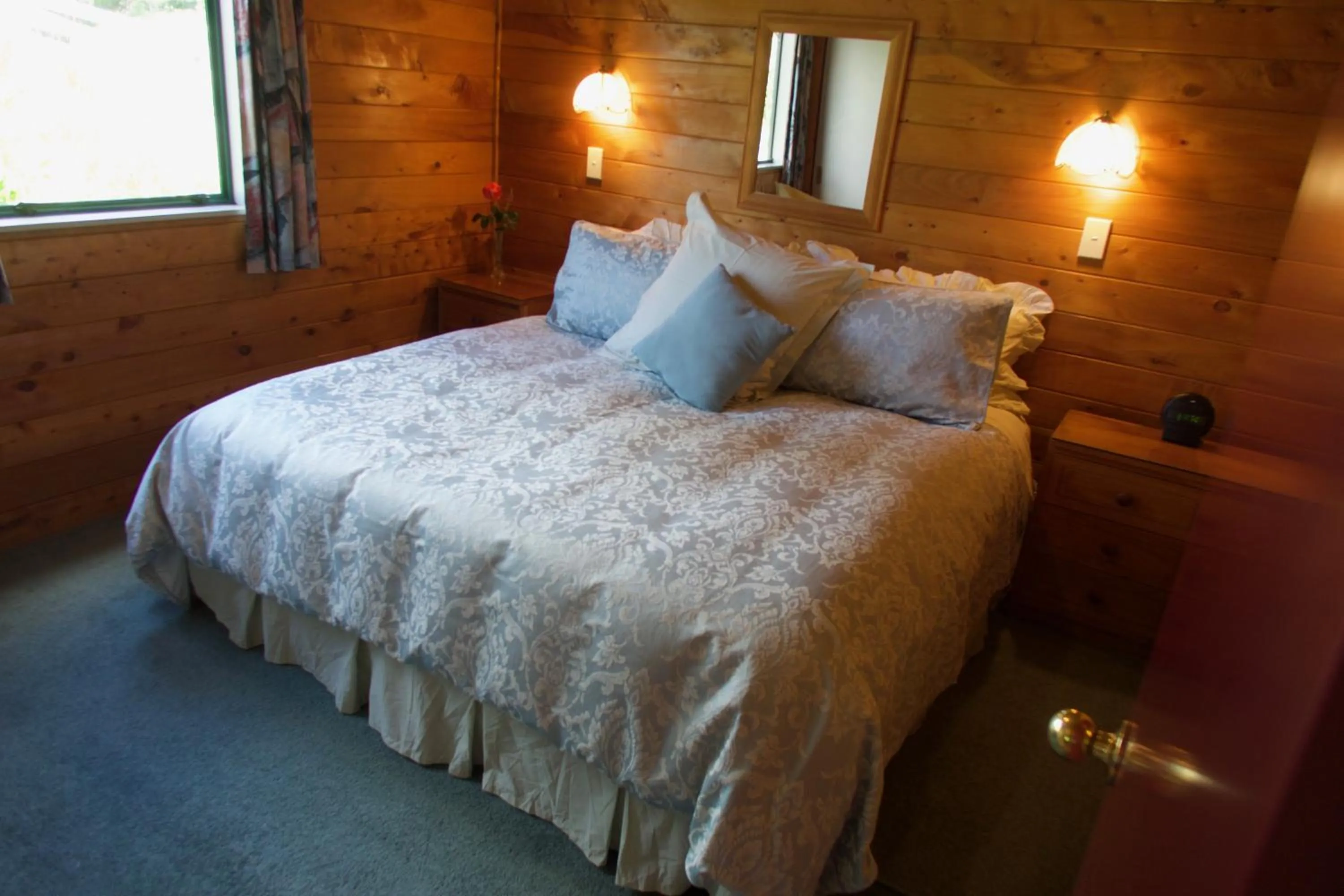 Bedroom, Bed in The Grange Lodge