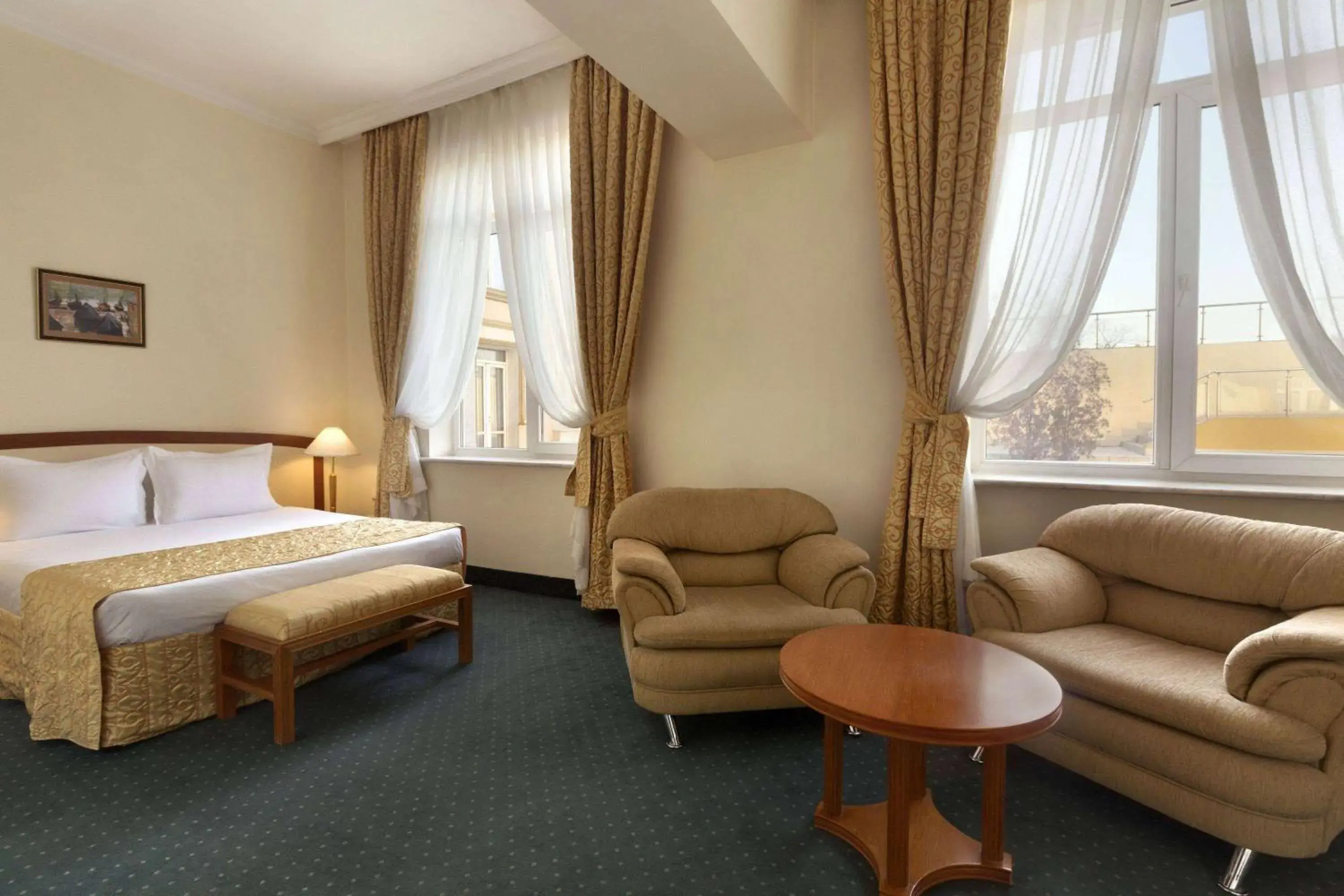 Photo of the whole room, Bed in Ramada by Wyndham Plovdiv Trimontium Photo of the whole room, Bed in Ramada by Wyndham Plovdiv Trimontium