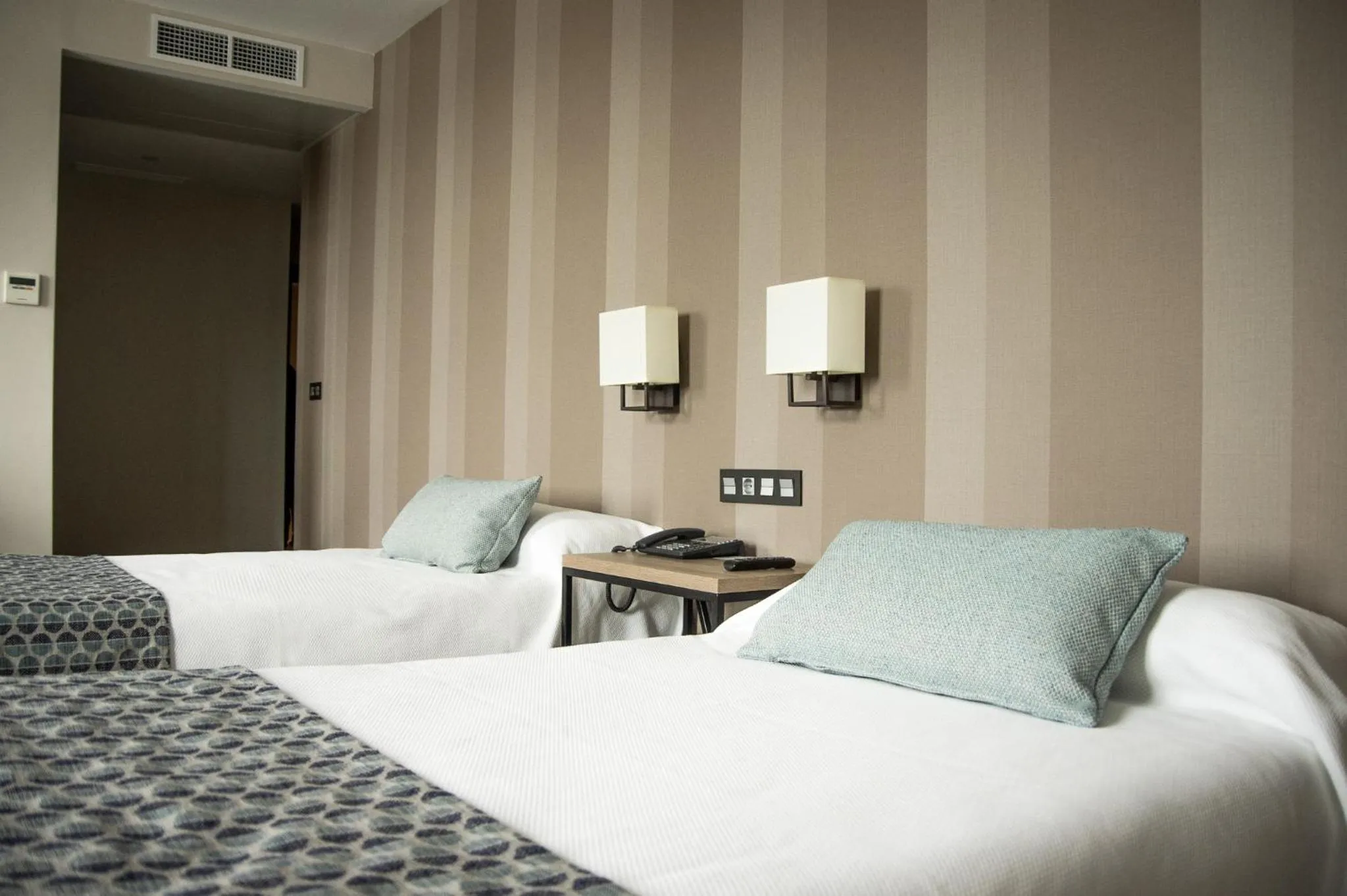 Photo of the whole room, Bed in Hotel Paraiso Granada