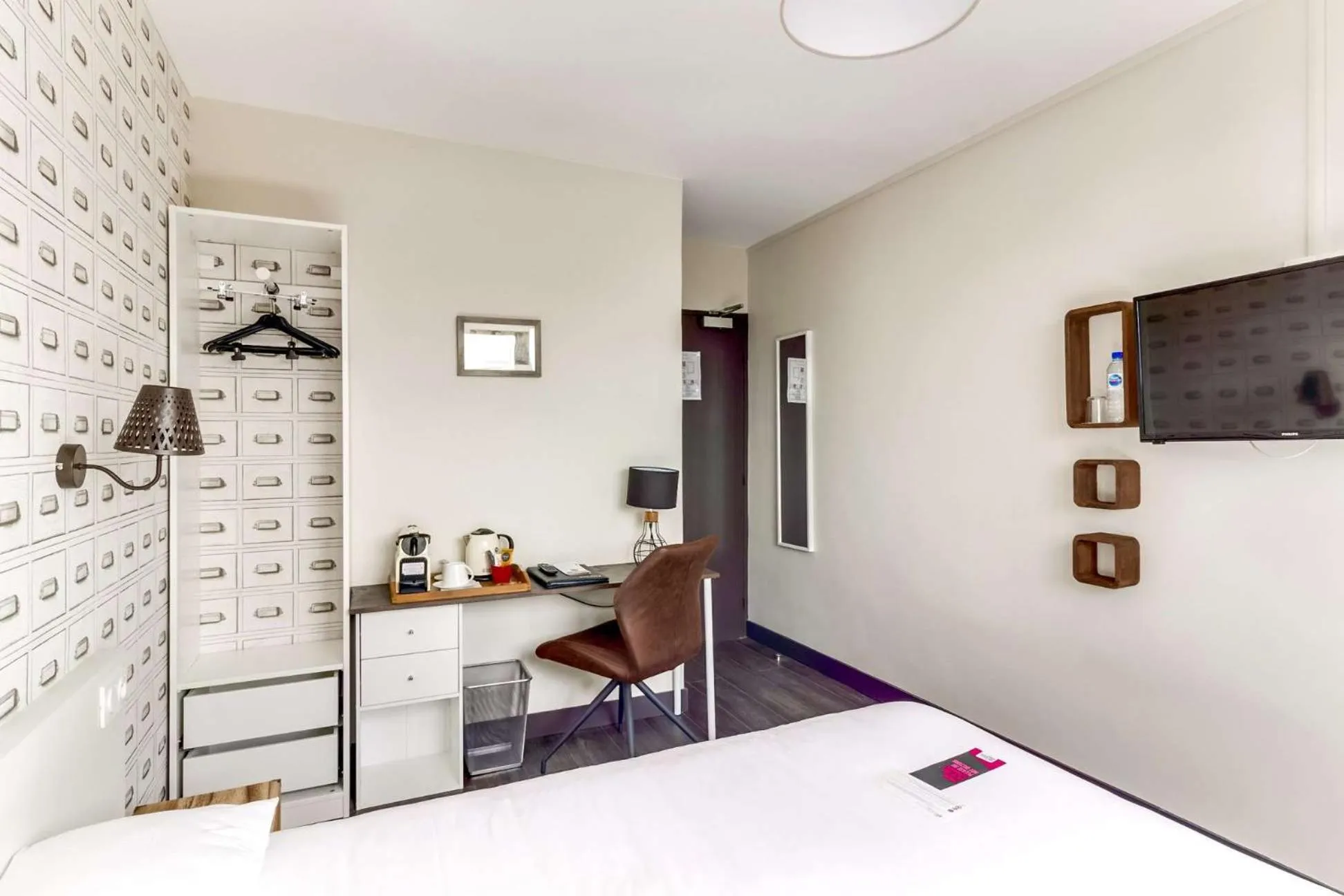 Bedroom, Bed in Brit Hotel Saint-Nazaire Centre