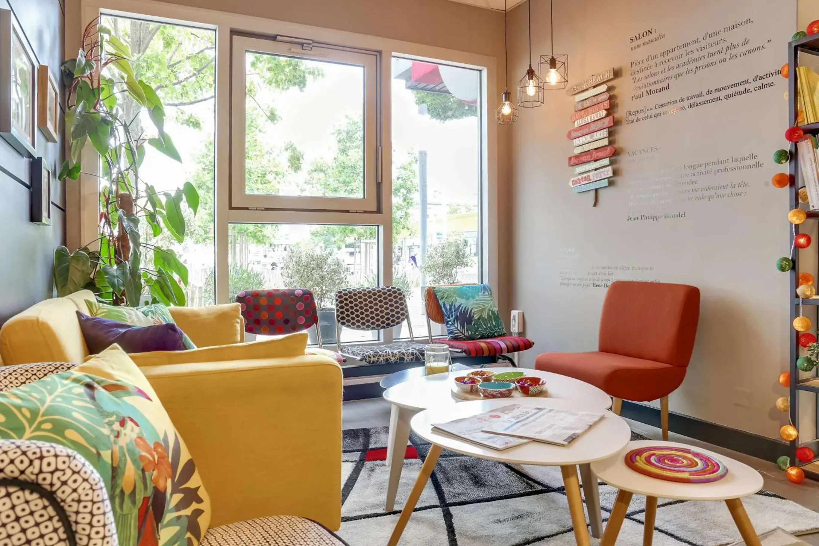 Lounge or bar in Brit Hotel Saint-Nazaire Centre Lounge or bar in Brit Hotel Saint-Nazaire Centre