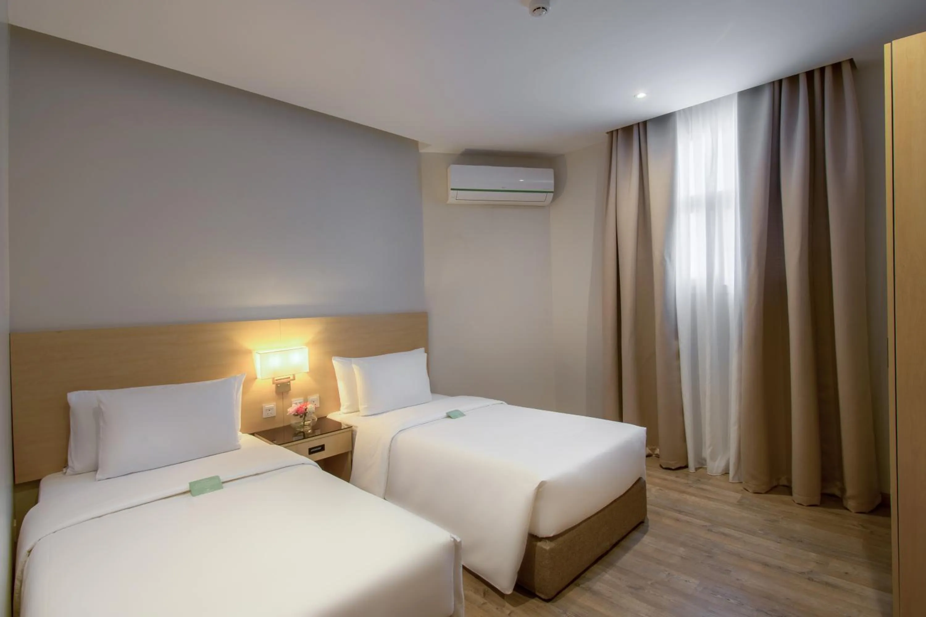 Photo of the whole room, Bed in Boudl Al Fayhaa