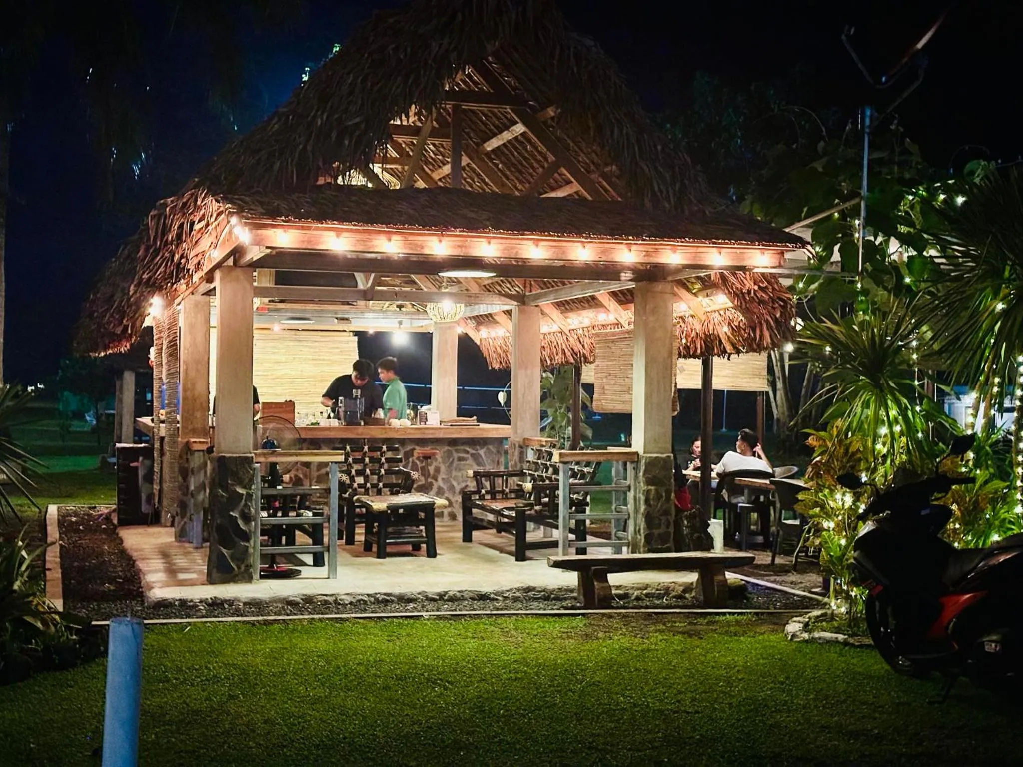 Restaurant/places to eat in Viento de Mar