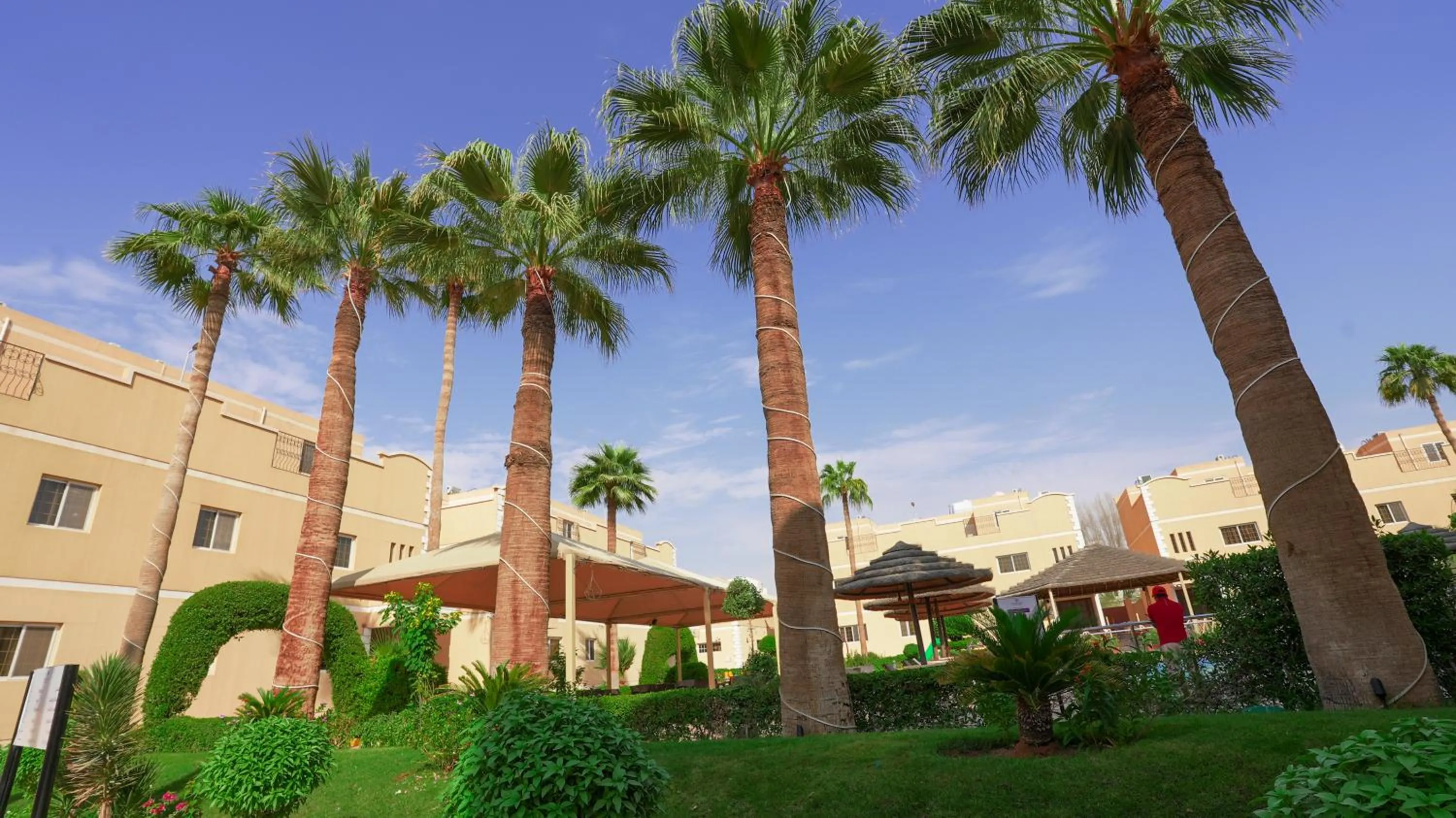 Day in Boudl Al Malaz