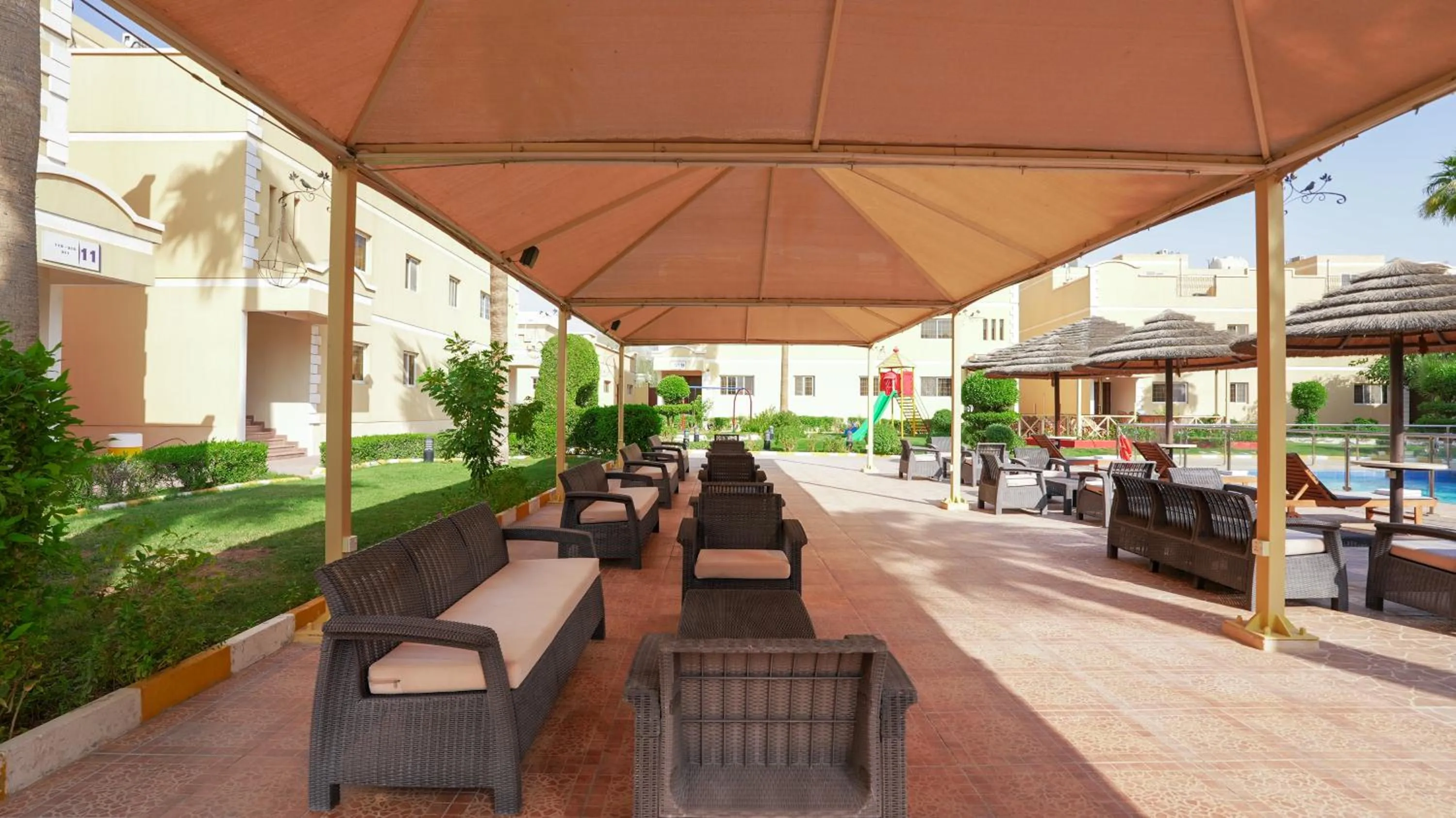 Restaurant/places to eat in Boudl Al Malaz