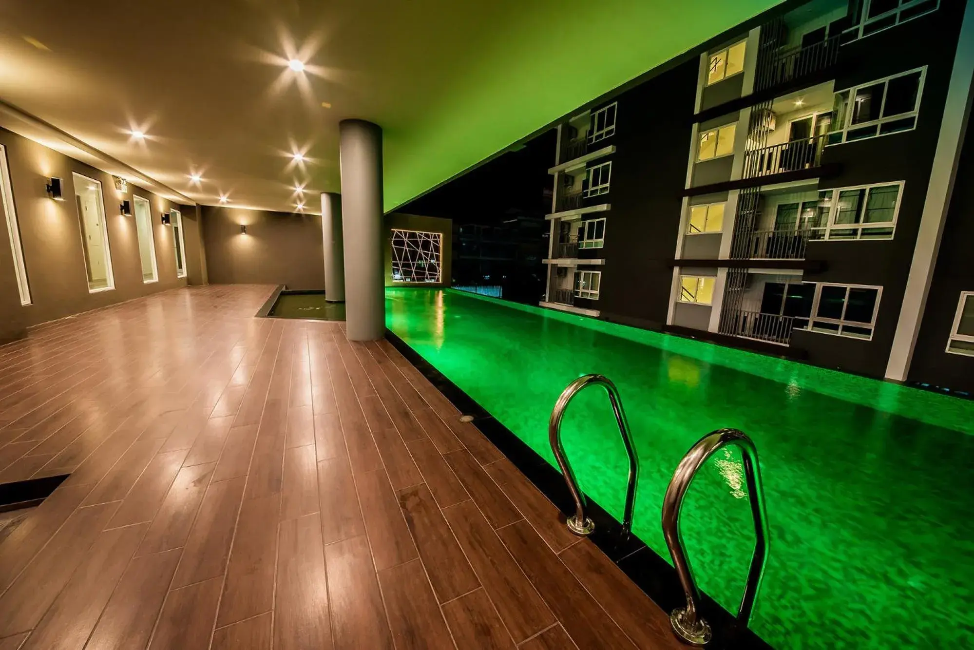 The Violin Sriracha The Violin Sriracha