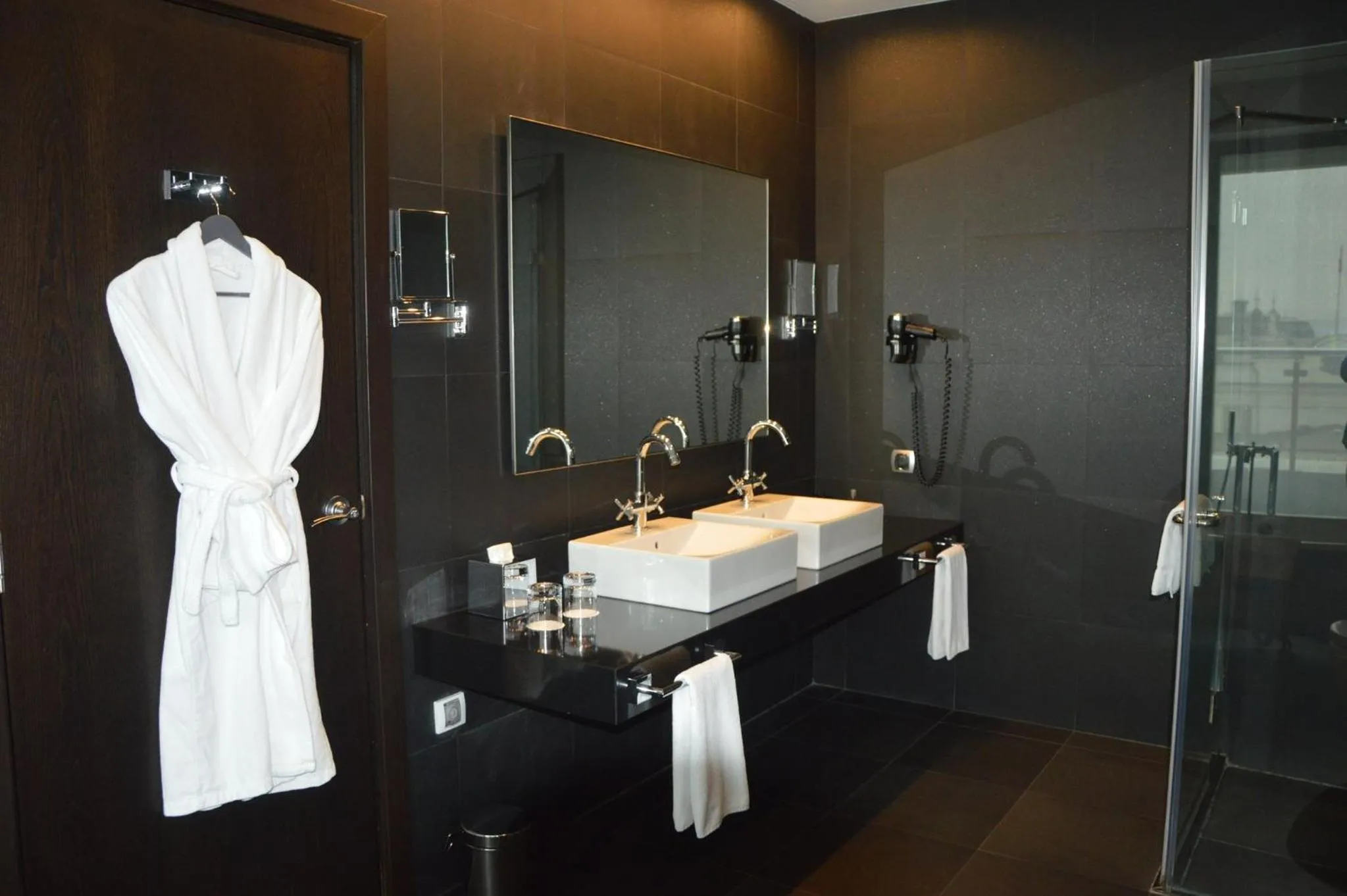 Photo of the whole room in InterContinental Sofia by IHG