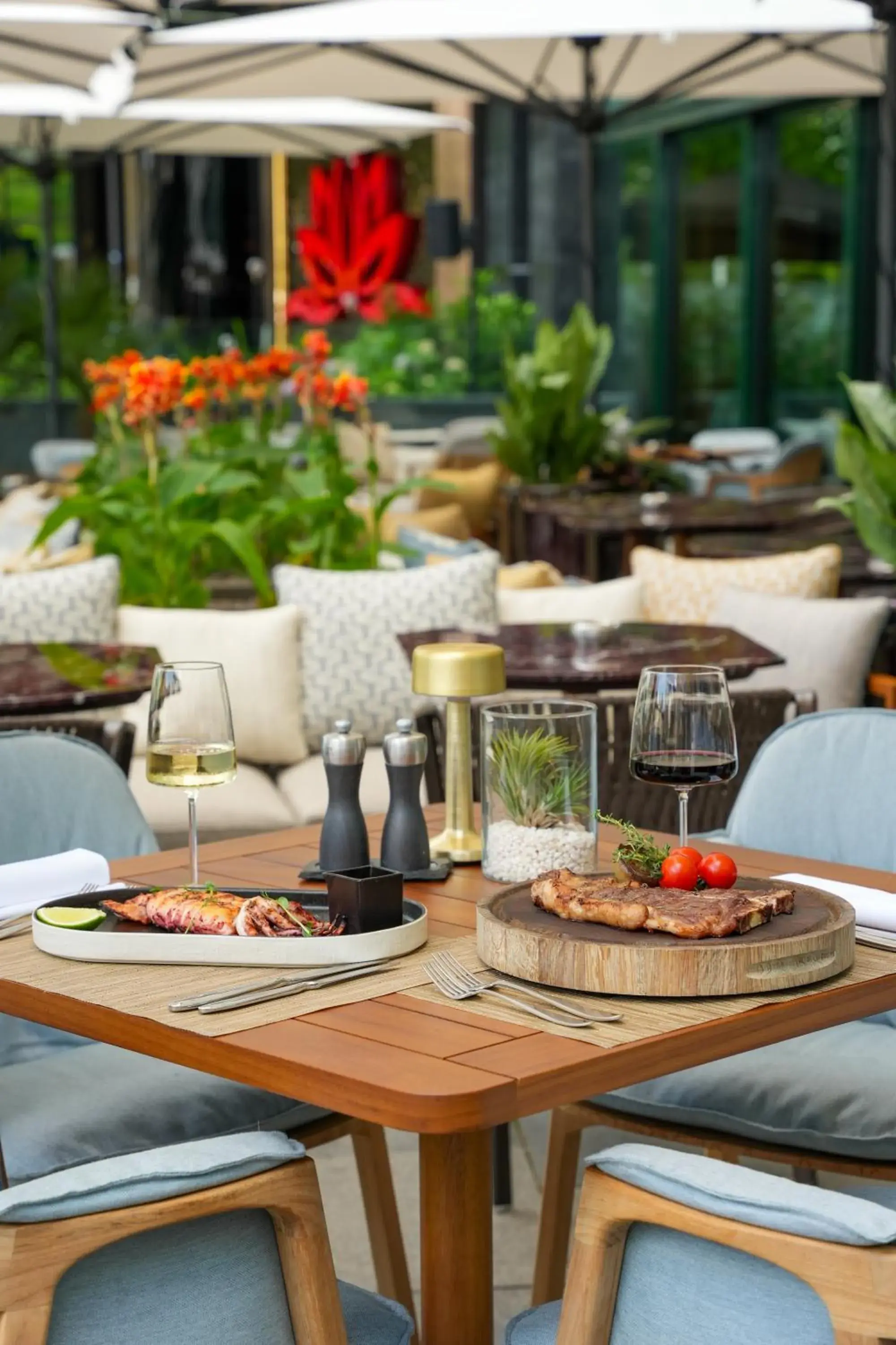 Restaurant/places to eat in InterContinental Sofia by IHG Restaurant/places to eat in InterContinental Sofia by IHG