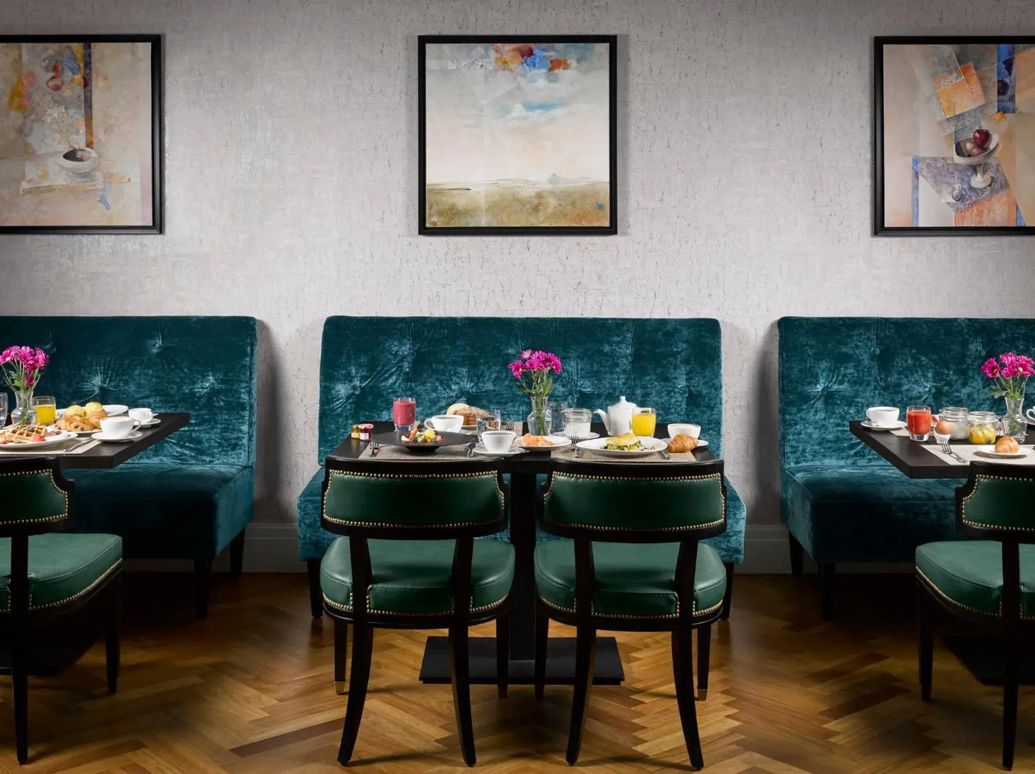 Restaurant/places to eat in InterContinental Sofia by IHG Restaurant/places to eat in InterContinental Sofia by IHG