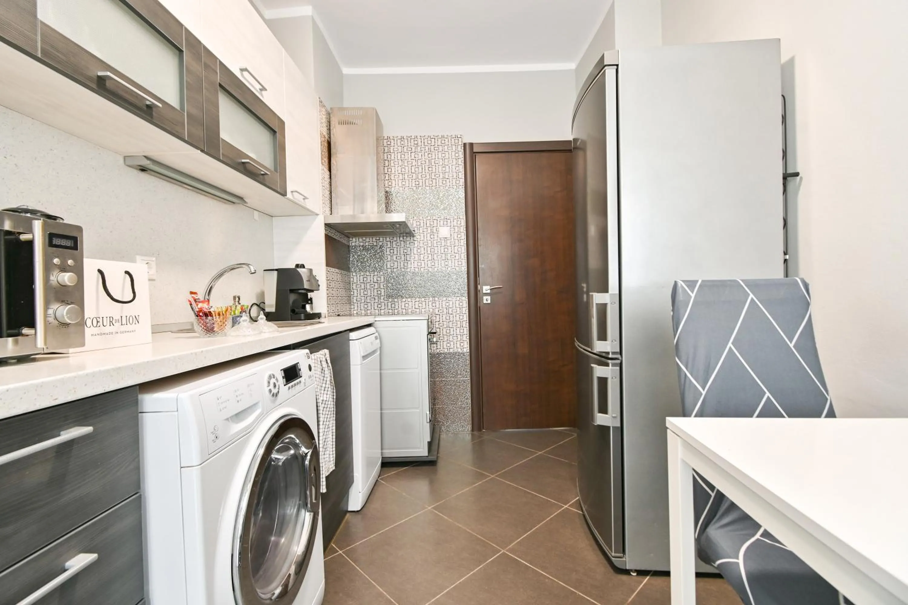 Kitchen or kitchenette in Starflat Quiet Parkside Suite