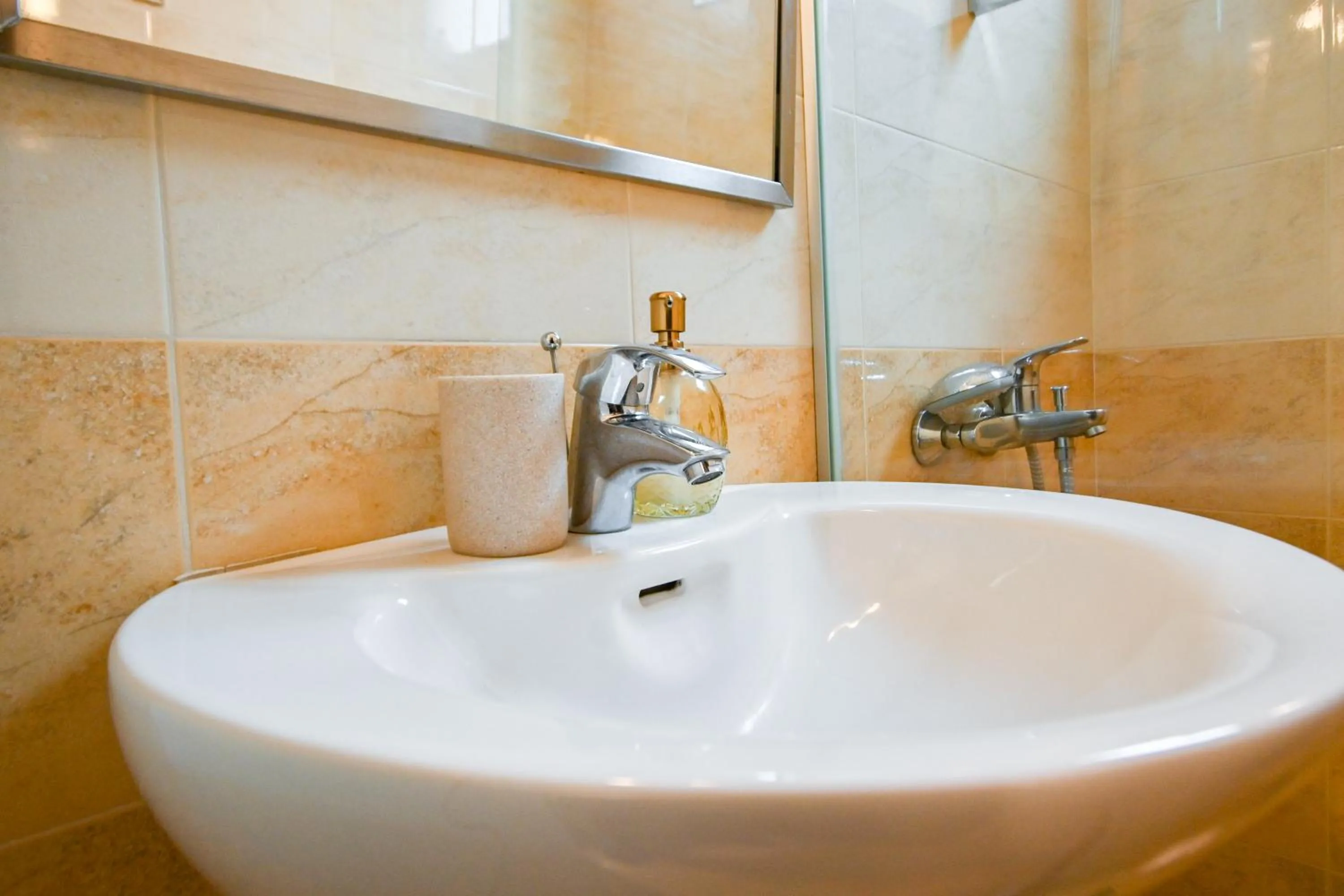 Bathroom in Starflat Quiet Parkside Suite