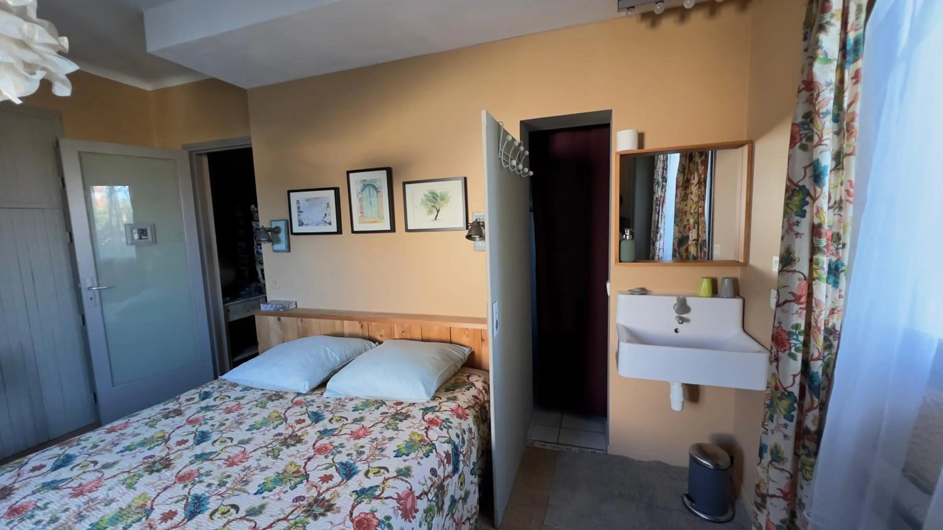 Bed in casa-tena-Sorède