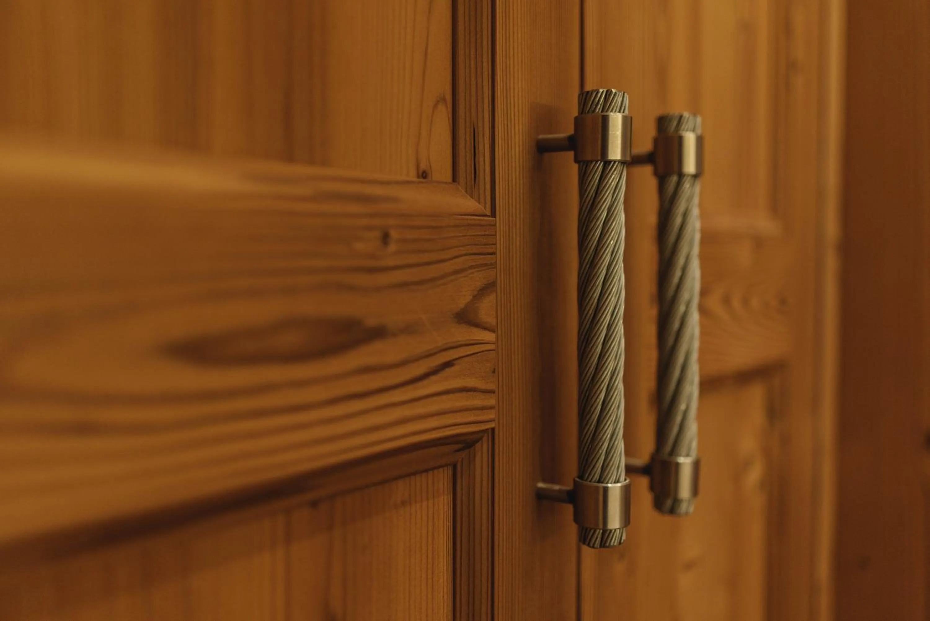 wardrobe in Hotel Fil Da Mont