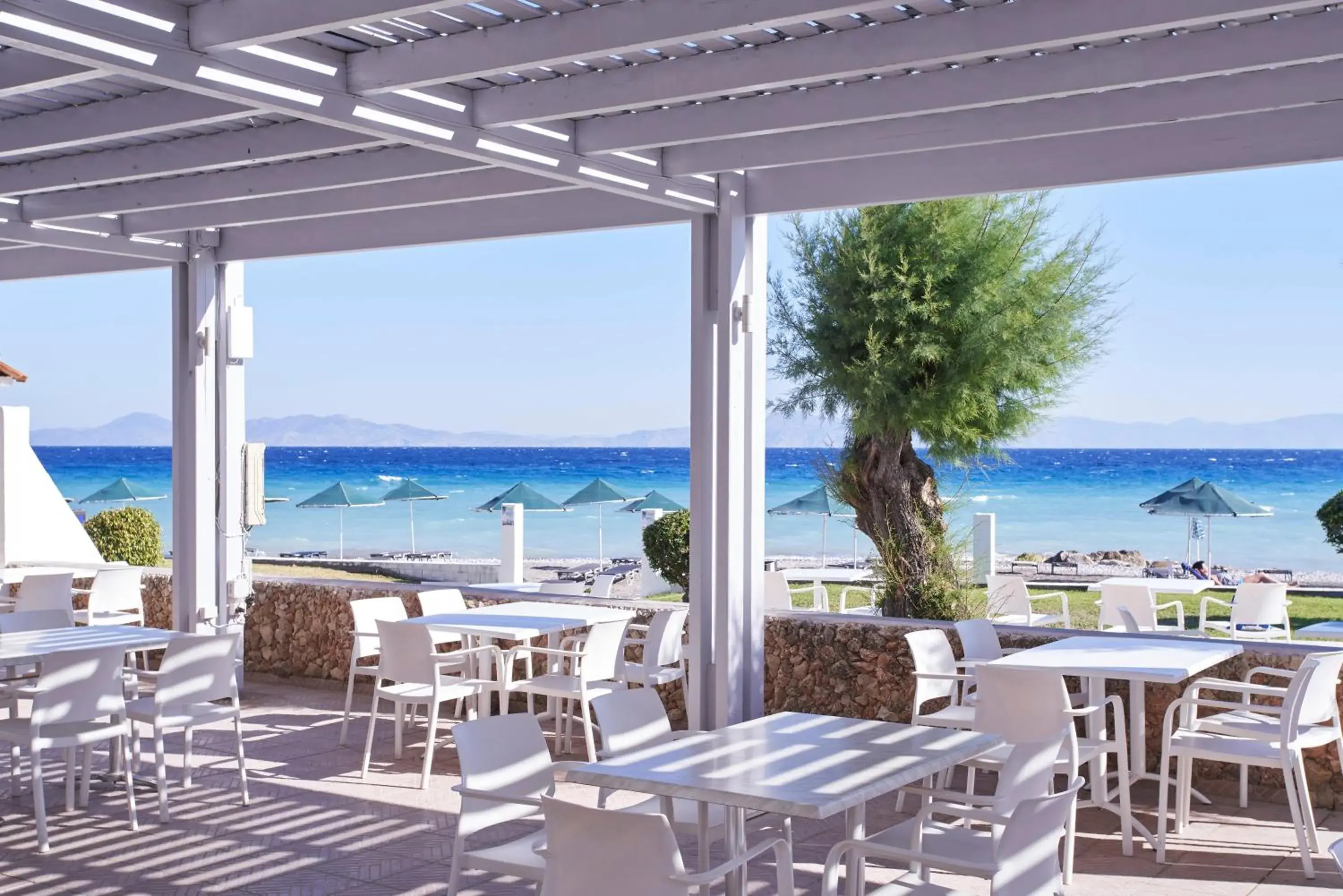 Restaurant/Places to Eat in Blue Bay Resort Restaurant/Places to Eat in Blue Bay Resort