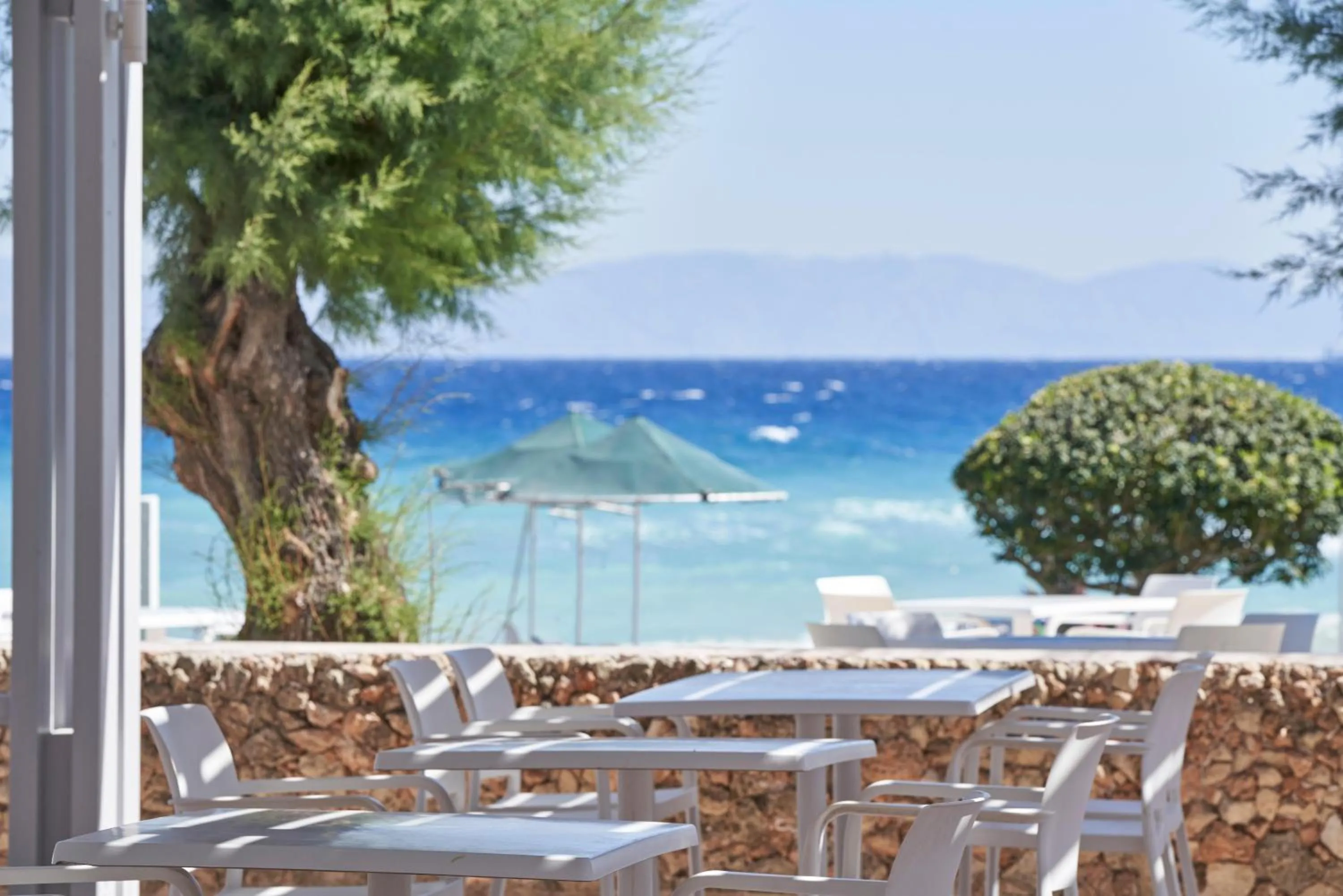 Restaurant/places to eat in Blue Bay Resort