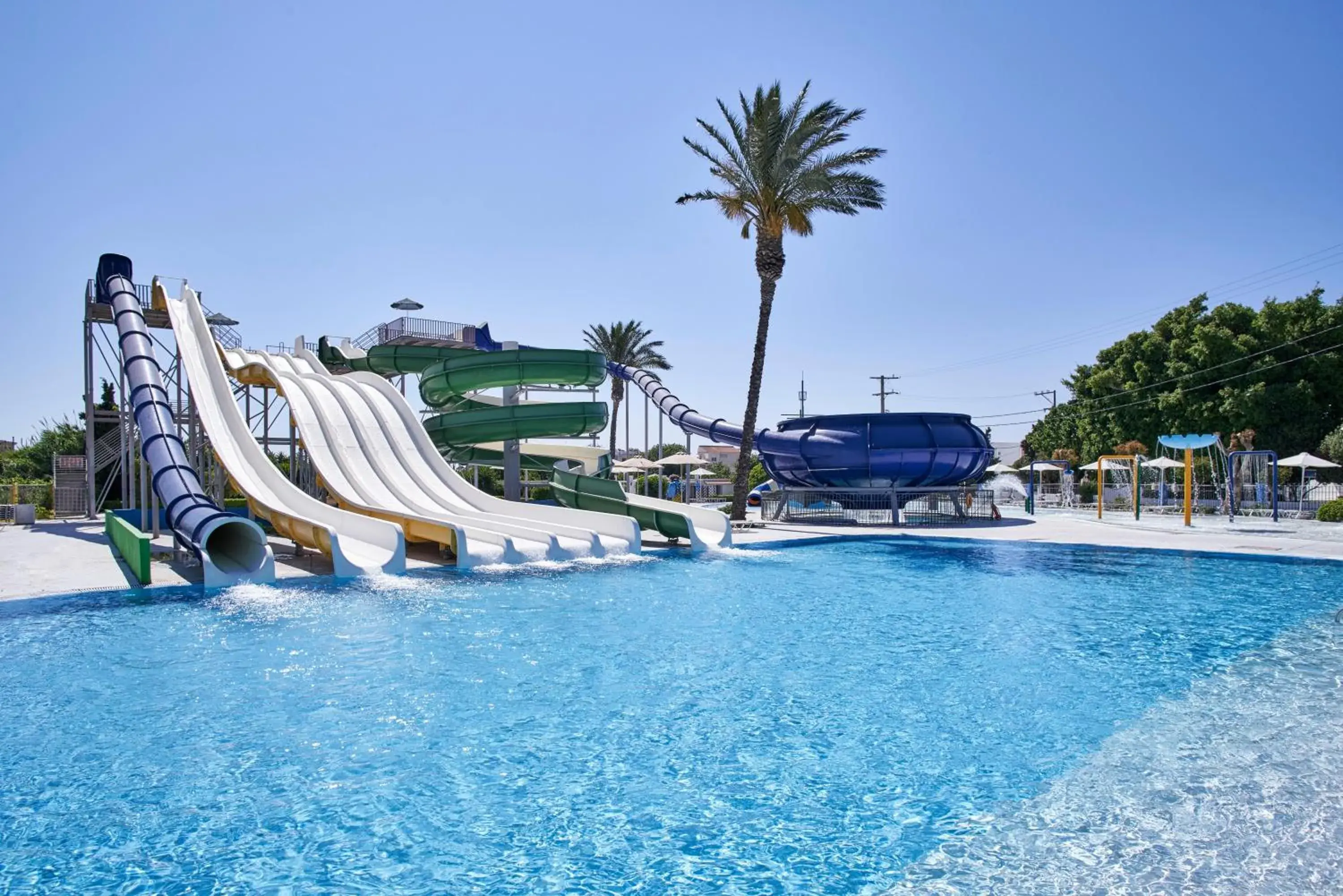 Swimming Pool in Blue Bay Resort Swimming Pool in Blue Bay Resort
