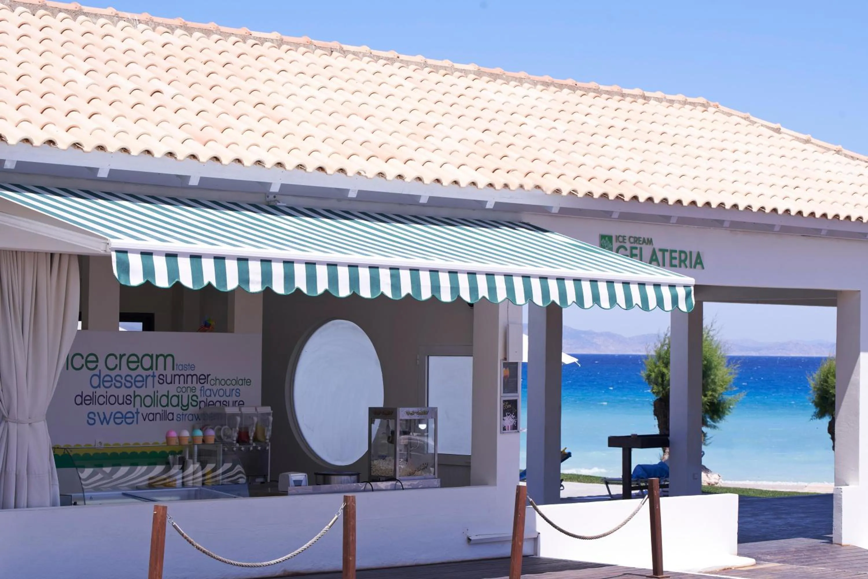 Property building in Blue Bay Resort