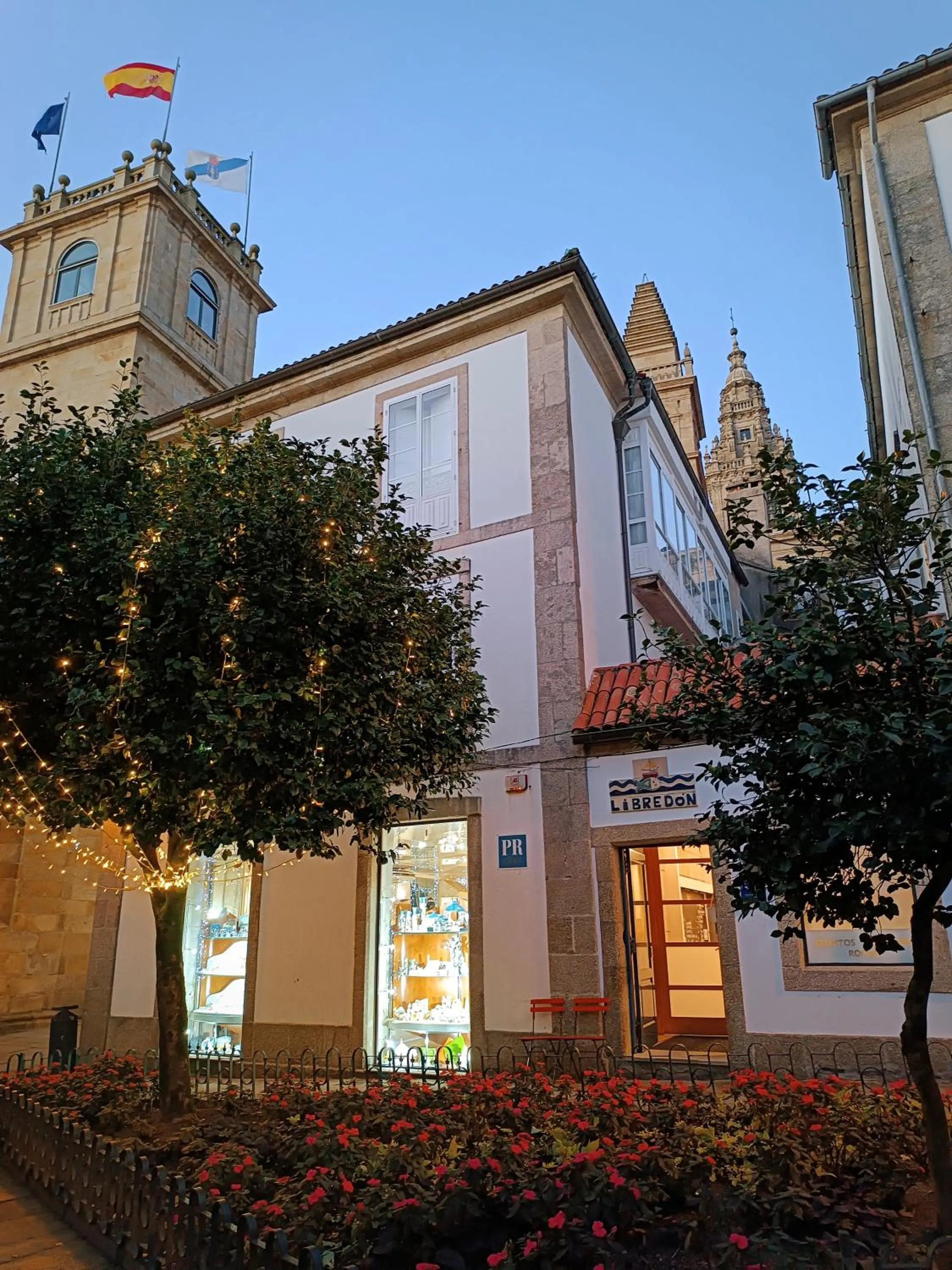 Property building in Libredón Rooms