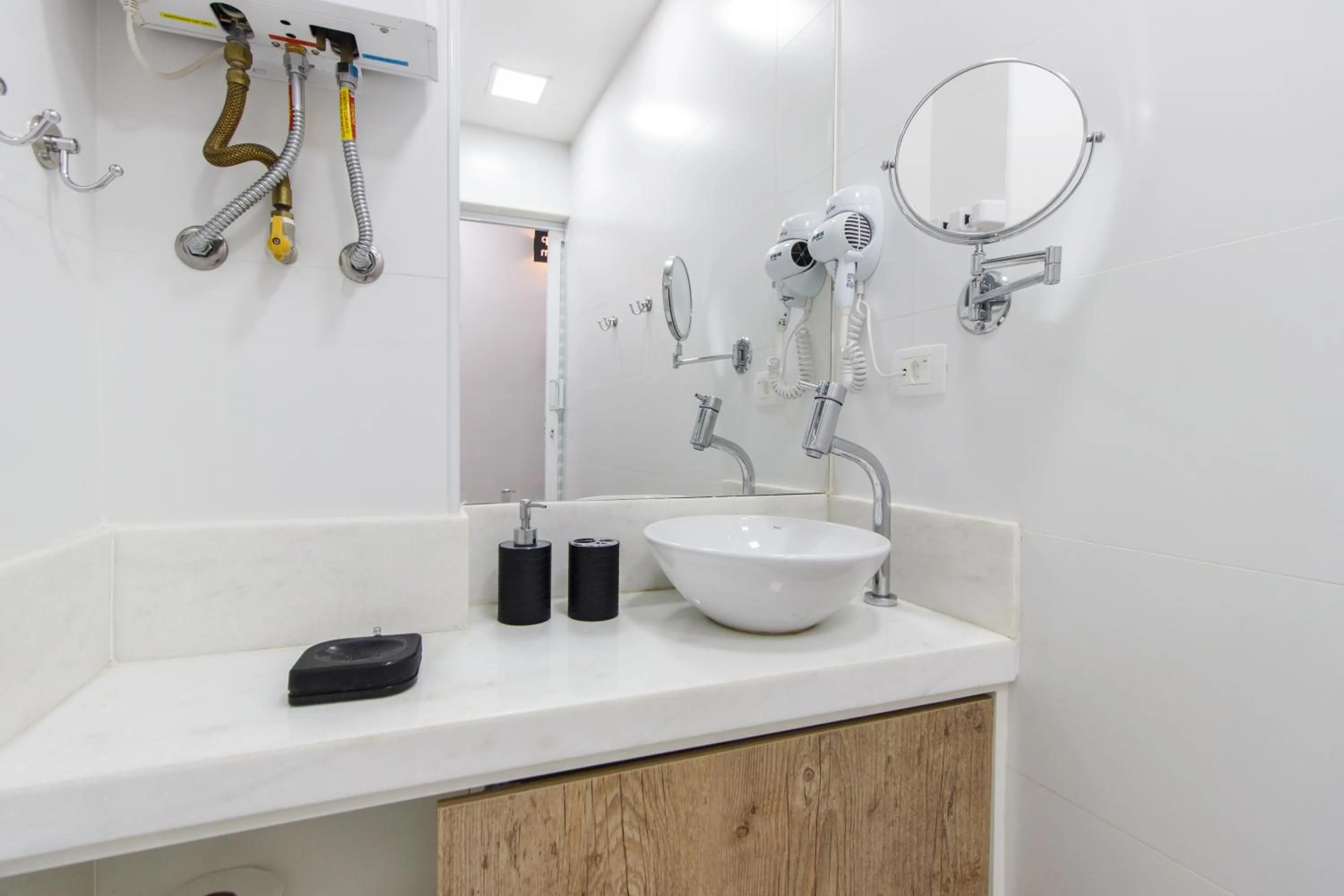 STUDIO ACONCHEGANTE à 3 min da praia de copa!